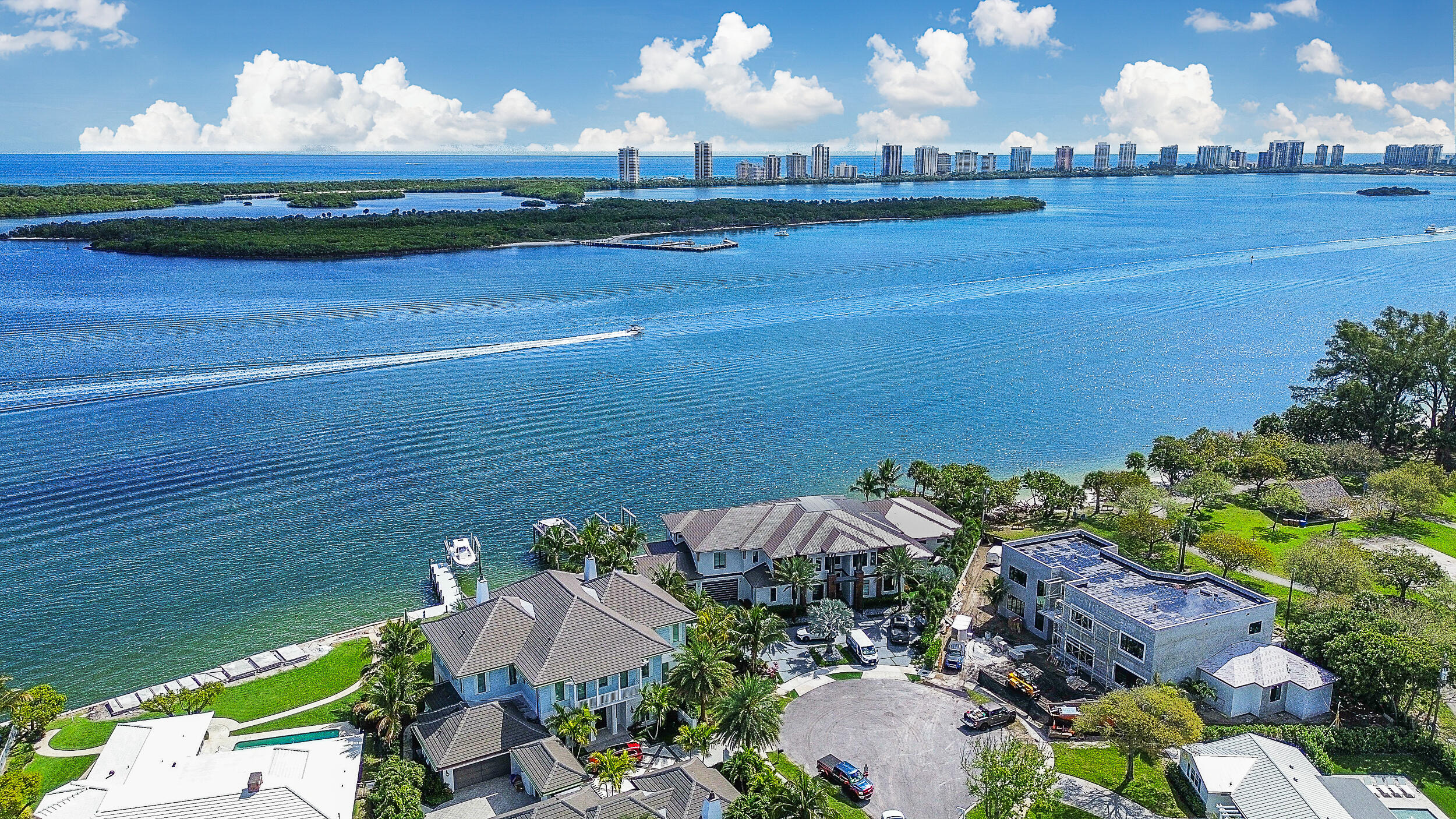 Property for Sale at 706 Lakeside Circle, North Palm Beach, Miami-Dade County, Florida - Bedrooms: 5 
Bathrooms: 7.5  - $10,000,000