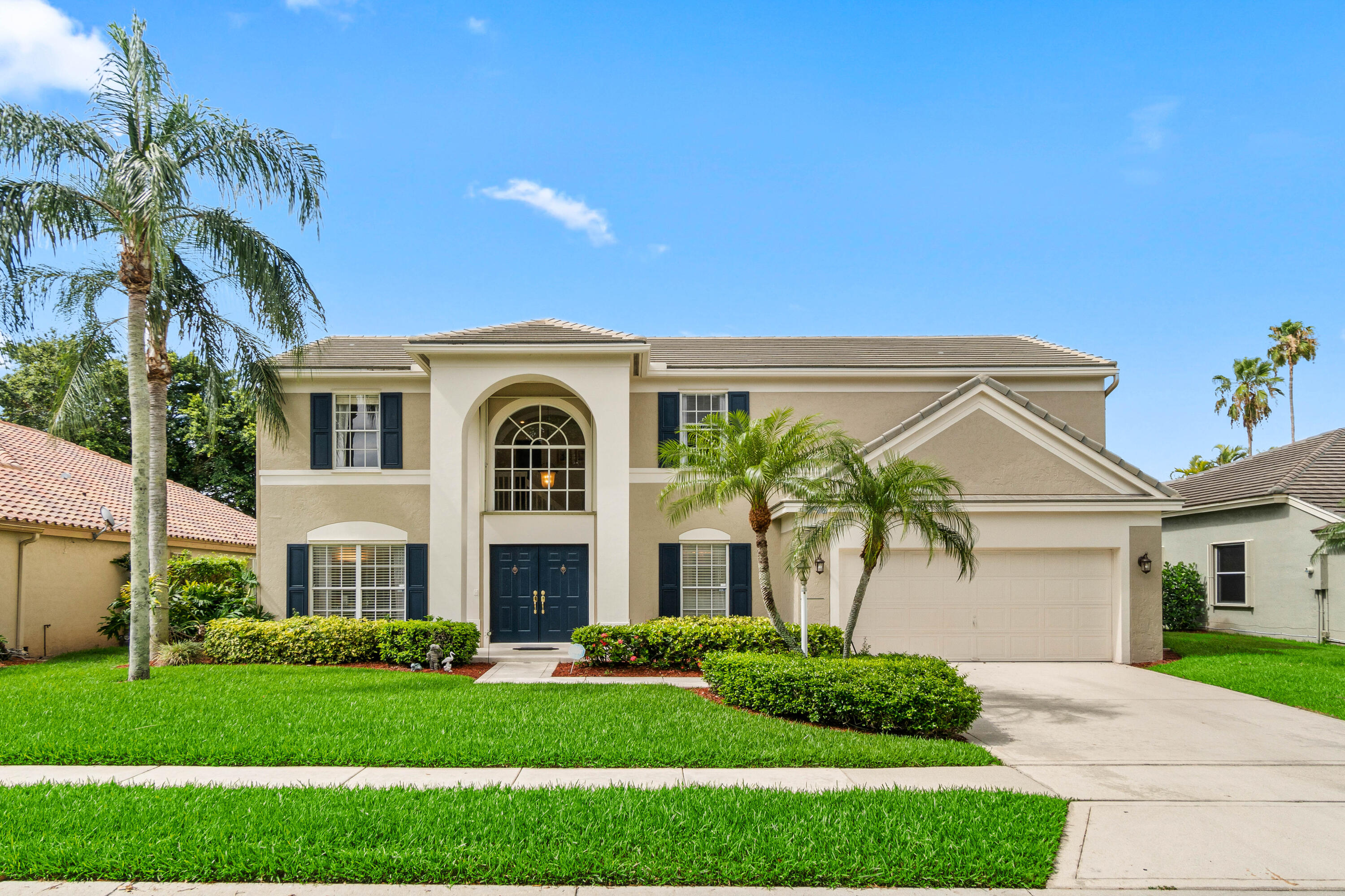 6392 Old Medinah Circle, Lake Worth, Palm Beach County, Florida - 4 Bedrooms  
2.5 Bathrooms - 