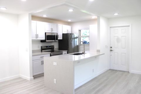 Photo of 887 North Drive #A, Delray Beach, FL 33445 (MLS # RX-11129090)