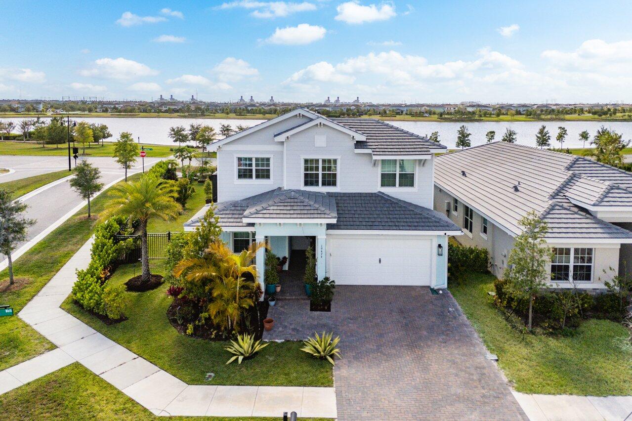 Property for Sale at 19474 Broad Shore Walk, Loxahatchee, Palm Beach County, Florida - Bedrooms: 4 
Bathrooms: 3  - $995,000