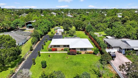 Photo of 5071 SE Great Pocket Trail, Stuart, FL 34997 (MLS # RX-11123723)