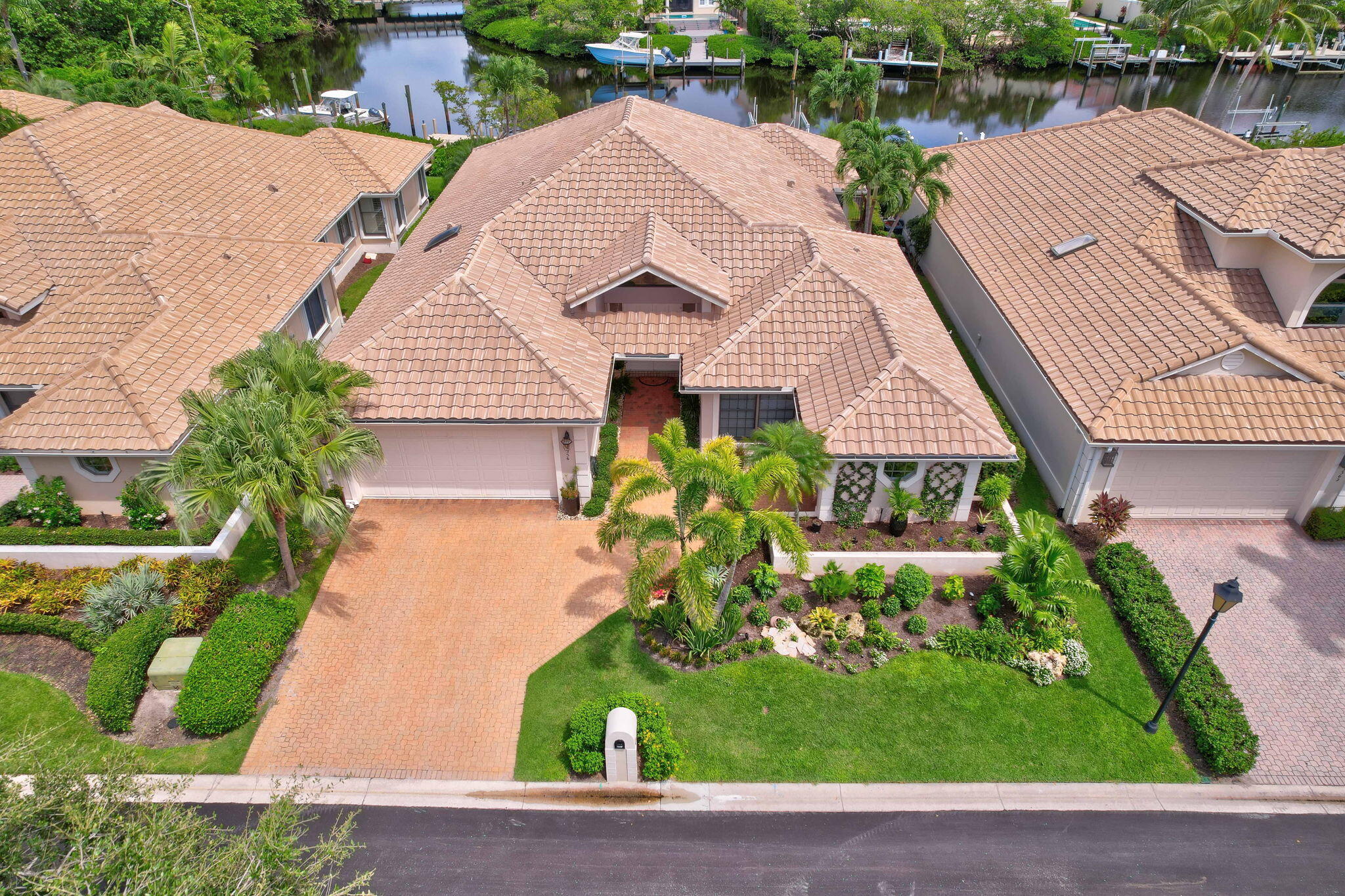 Property for Sale at 3356 Southern Cay Drive, Jupiter, Palm Beach County, Florida - Bedrooms: 3 
Bathrooms: 3  - $3,500,000