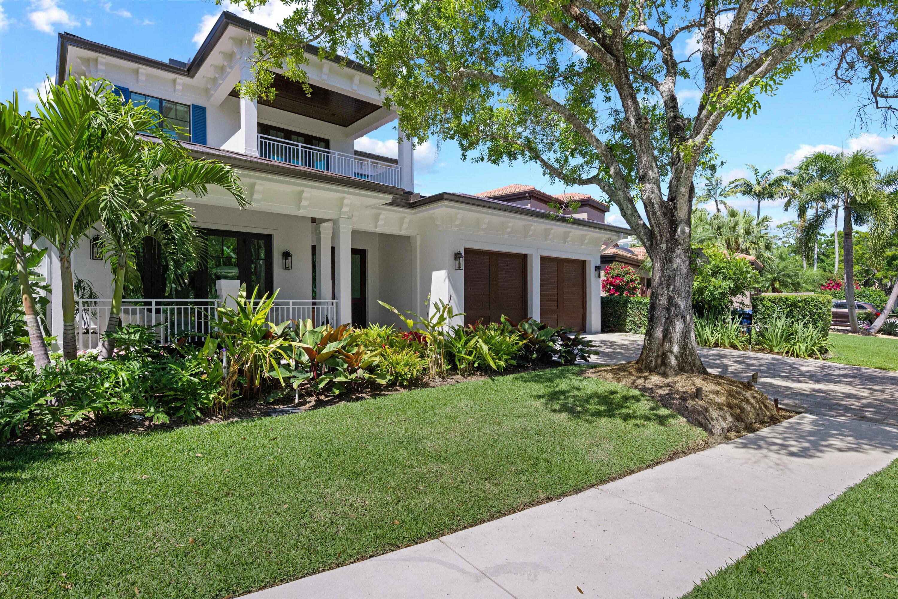 Property for Sale at 102 Nocossa Circle, Jupiter, Palm Beach County, Florida - Bedrooms: 3 
Bathrooms: 3.5  - $4,350,000