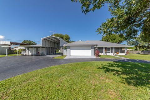Photo of 3885 SW 11th Avenue, Okeechobee, FL 34974 (MLS # RX-11129616)
