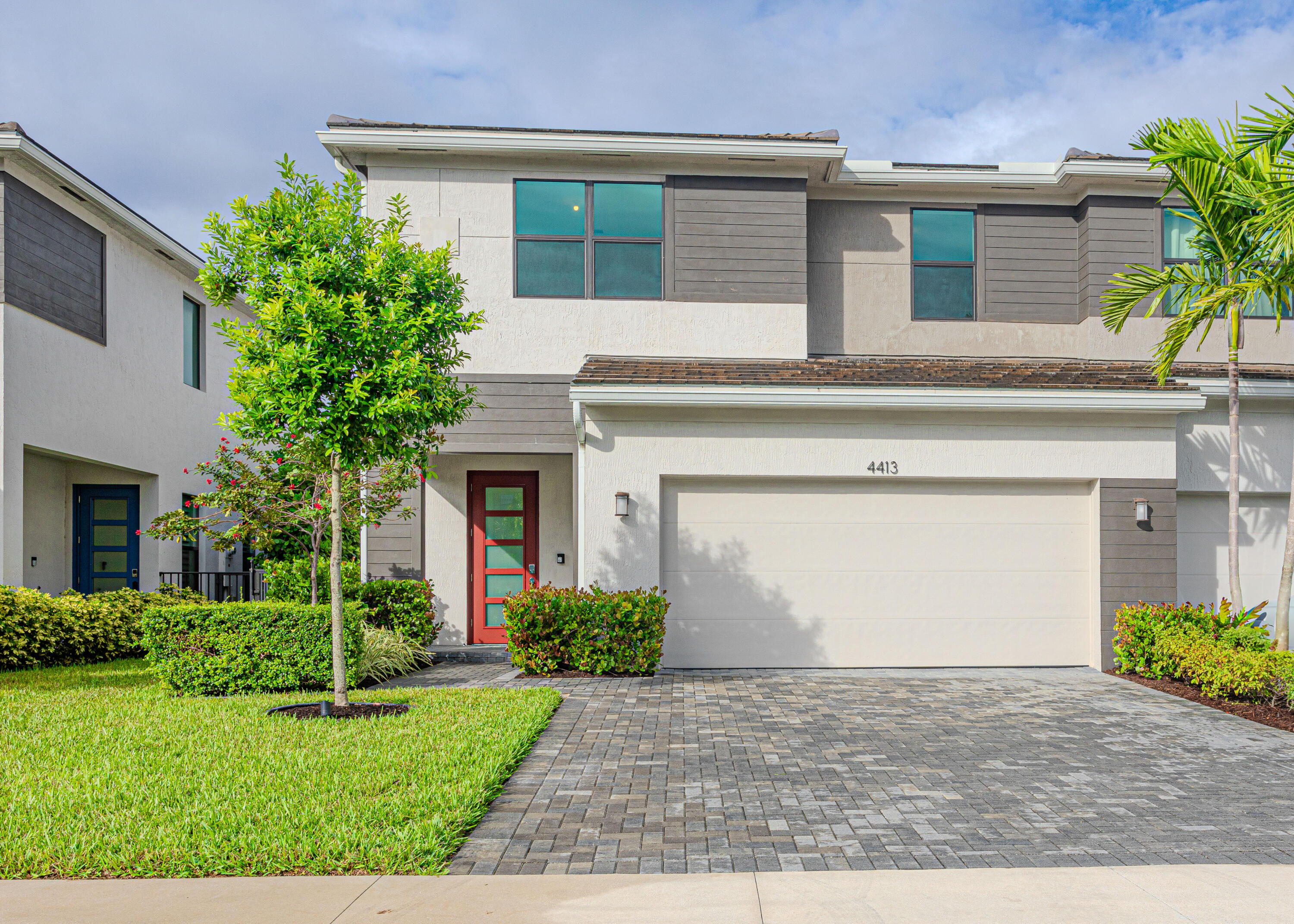 4413 Serpens Lane, Lake Worth, Palm Beach County, Florida - 3 Bedrooms  
2.5 Bathrooms - 