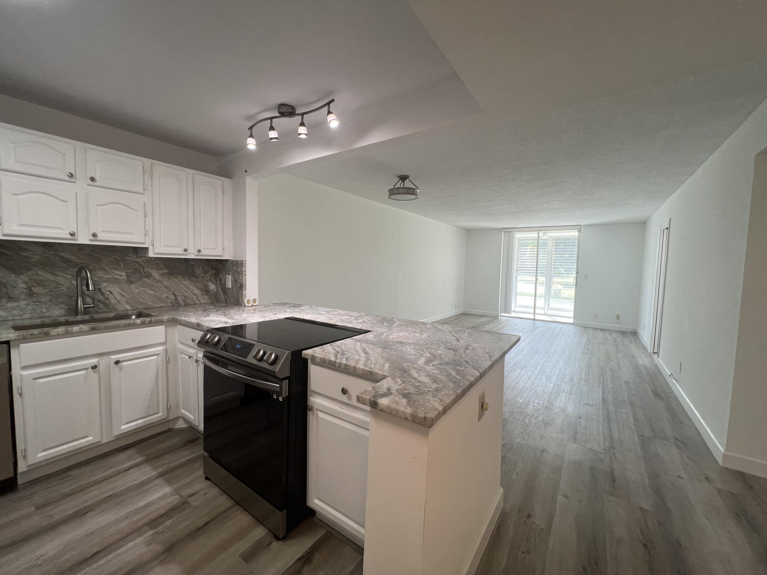6161 Nw 2nd Avenue 114, Boca Raton, Palm Beach County, Florida - 3 Bedrooms  
2 Bathrooms - 