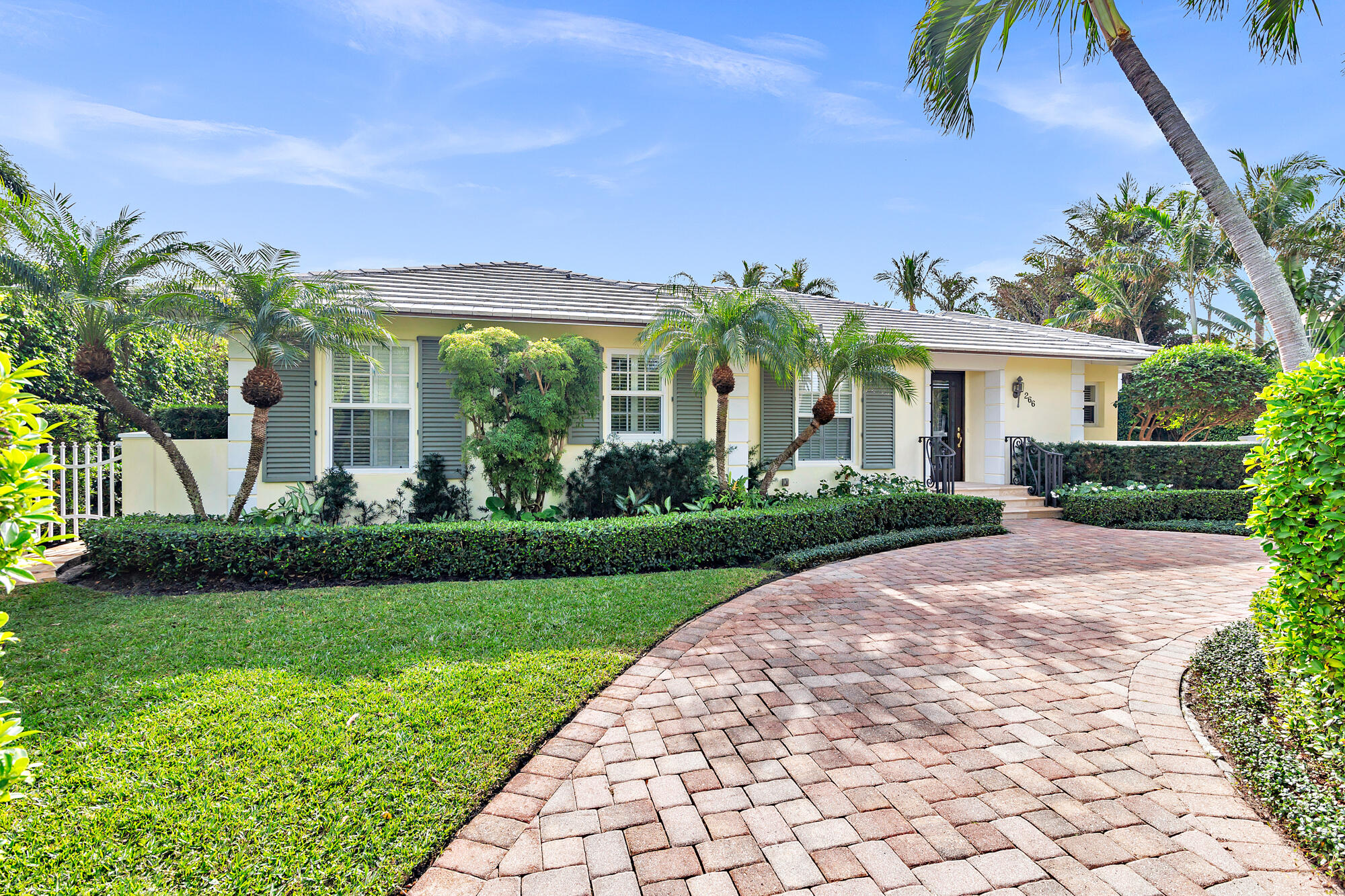 266 Southland Road, Palm Beach, Palm Beach County, Florida - 4 Bedrooms  
5.5 Bathrooms - 