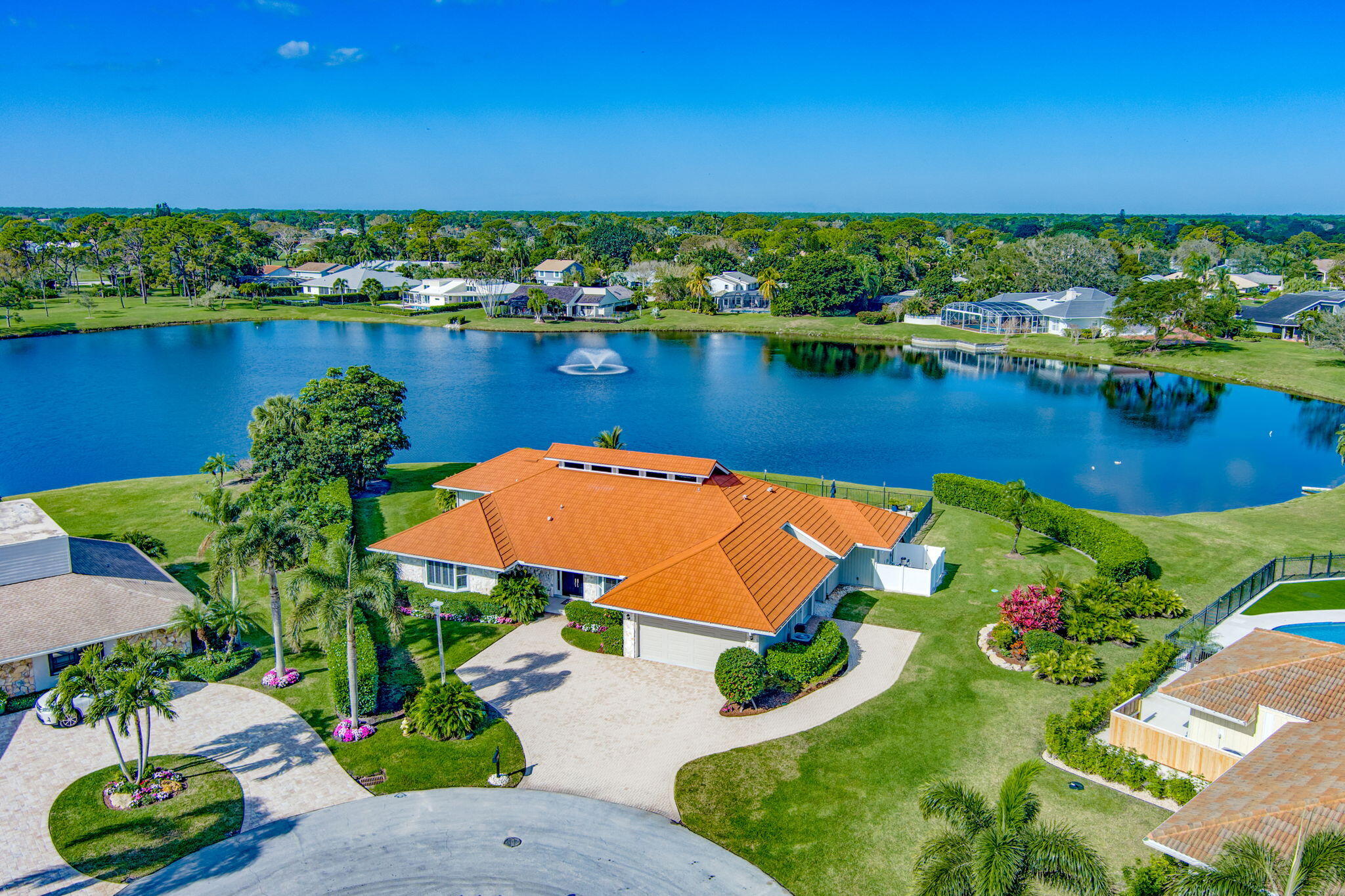 6249 Woodcutter Court, Palm Beach Gardens, Palm Beach County, Florida - 4 Bedrooms  
3.5 Bathrooms - 