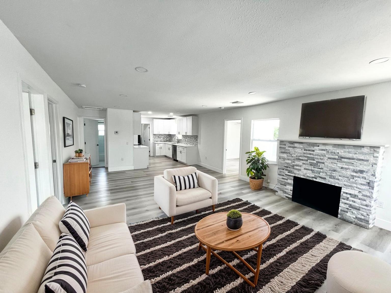 Property for Sale at 512 Revere Road, West Palm Beach, Palm Beach County, Florida - Bedrooms: 3 
Bathrooms: 2  - $489,900