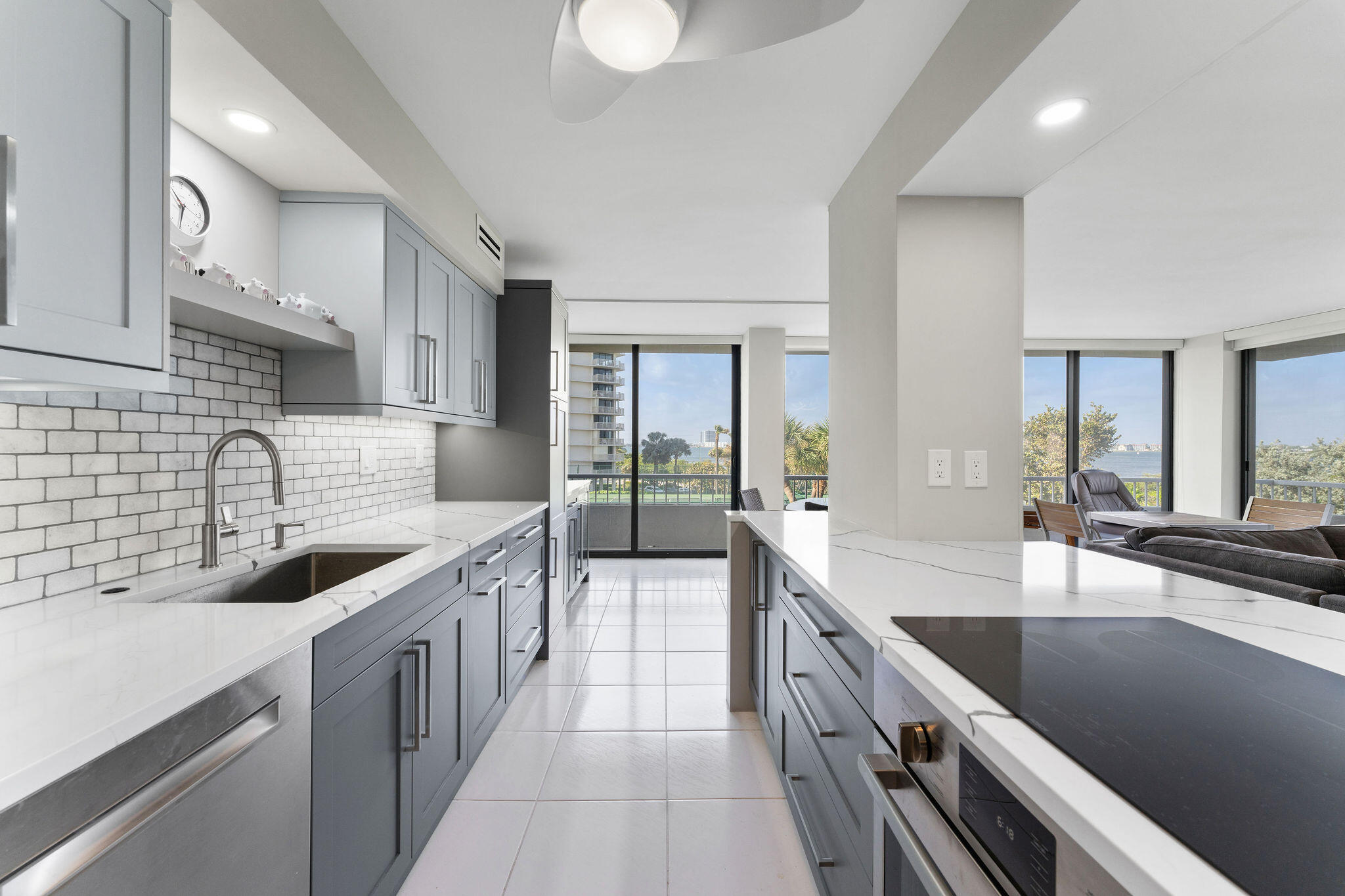Property for Sale at 5510 N Ocean Drive 3D, Singer Island, Palm Beach County, Florida - Bedrooms: 2 
Bathrooms: 2  - $799,000