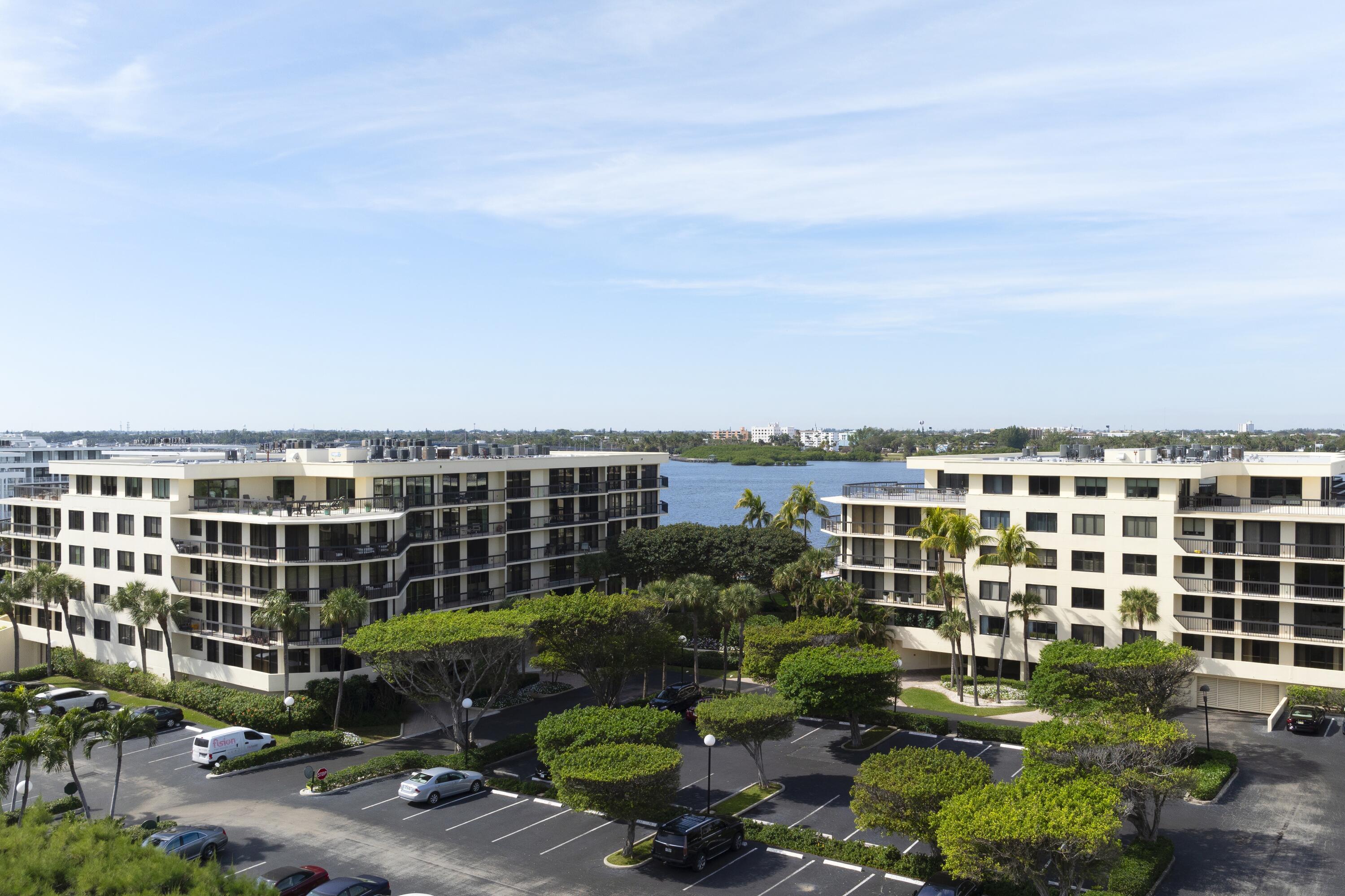 2778 S Ocean Boulevard 407S, Palm Beach, Palm Beach County, Florida - 2 Bedrooms  
2.5 Bathrooms - 