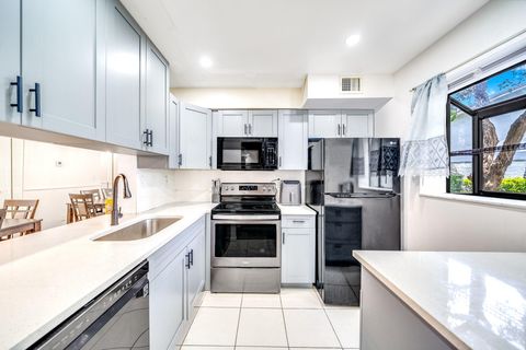 Tiny photo for 2717 S Oakland Forest Drive #102, Oakland Park, FL 33309 (MLS # RX-11107709)