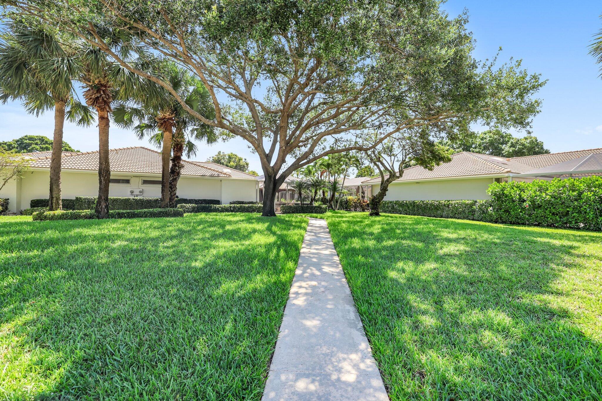 6504 Geminata Oak Court, Palm Beach Gardens, Palm Beach County, Florida - 2 Bedrooms  
2 Bathrooms - 