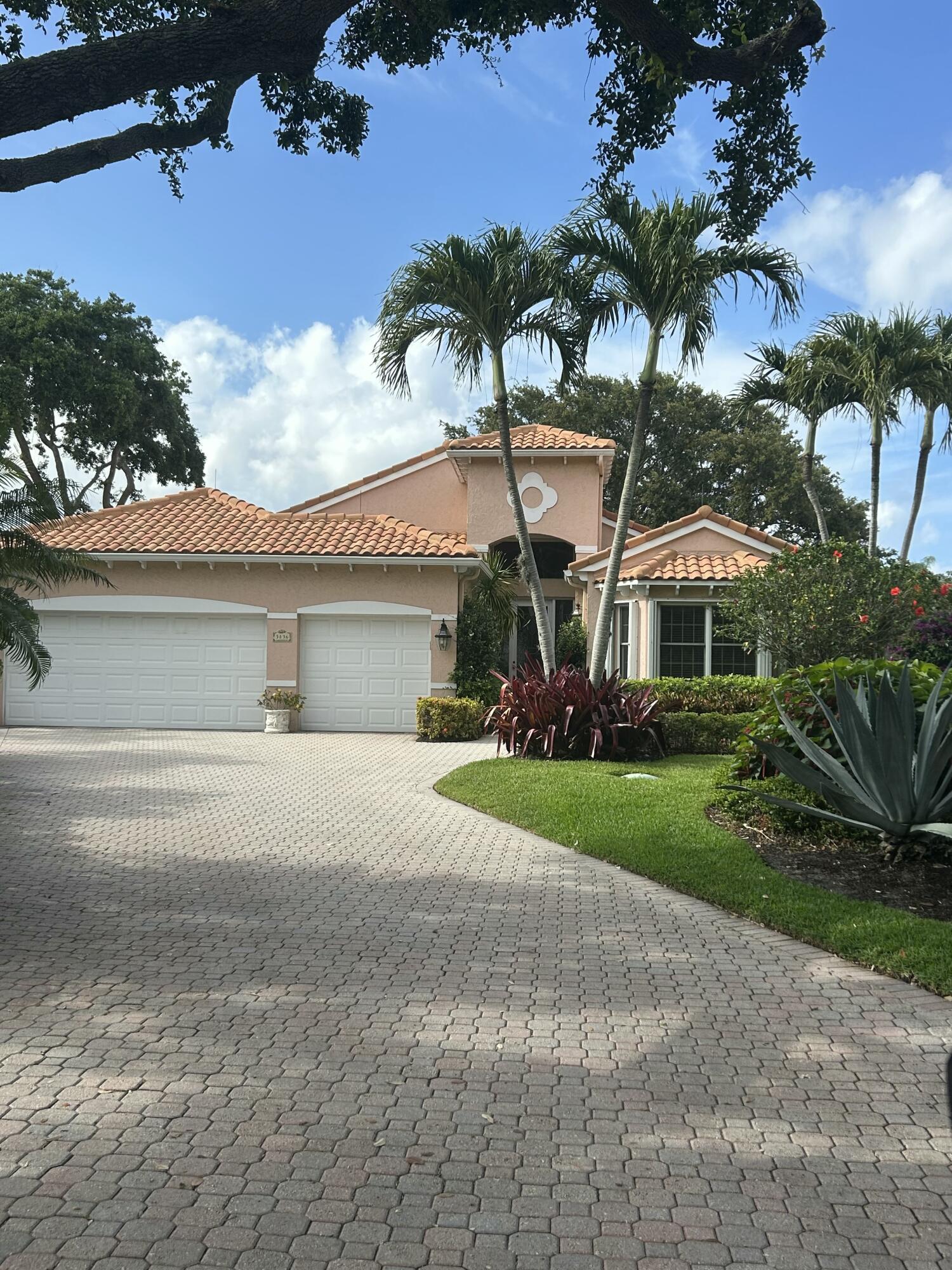 Property for Sale at 3836 Outlook Court, Jupiter, Palm Beach County, Florida - Bedrooms: 3 
Bathrooms: 3  - $2,000,000