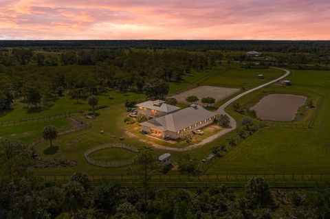 Photo of 2986 SW Trailside Path, Stuart, FL 34997 (MLS # RX-11125709)