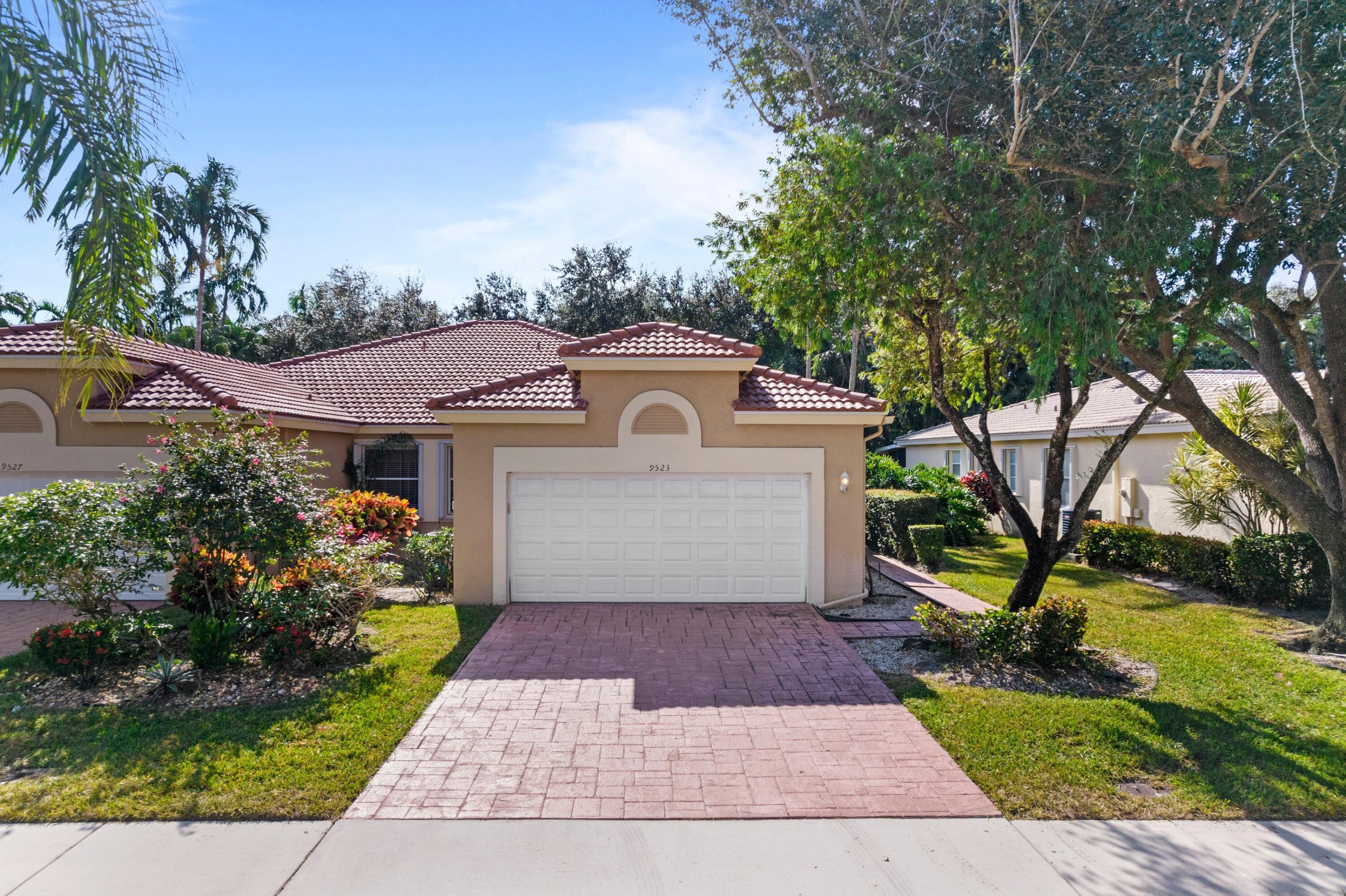 9523 Crescent View Drive, Boynton Beach, Palm Beach County, Florida - 3 Bedrooms  
2 Bathrooms - 