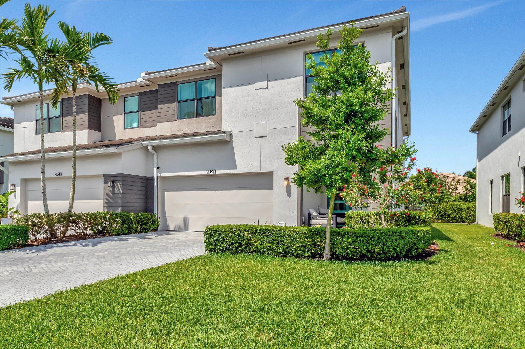 4343 Arcturus Lane, Lake Worth, Palm Beach County, Florida - 3 Bedrooms  
2.5 Bathrooms - 