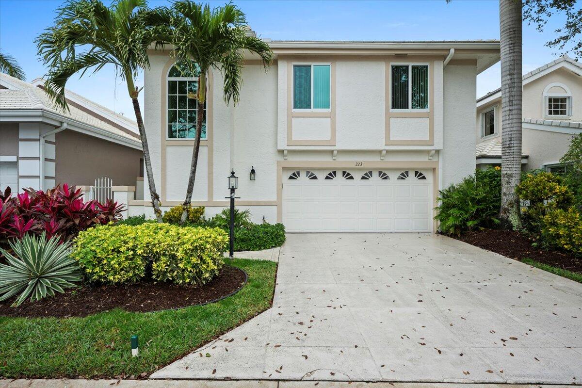 Property for Sale at 223 W Canterbury Drive, Palm Beach Gardens, Palm Beach County, Florida - Bedrooms: 3 
Bathrooms: 2.5  - $785,000