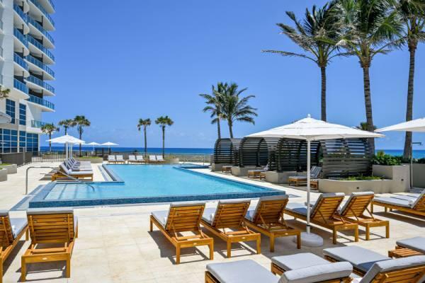 Property for Sale at 3100 N Ocean Drive H-1509, Singer Island, Palm Beach County, Florida - Bedrooms: 2 
Bathrooms: 2.5  - $1,800,000