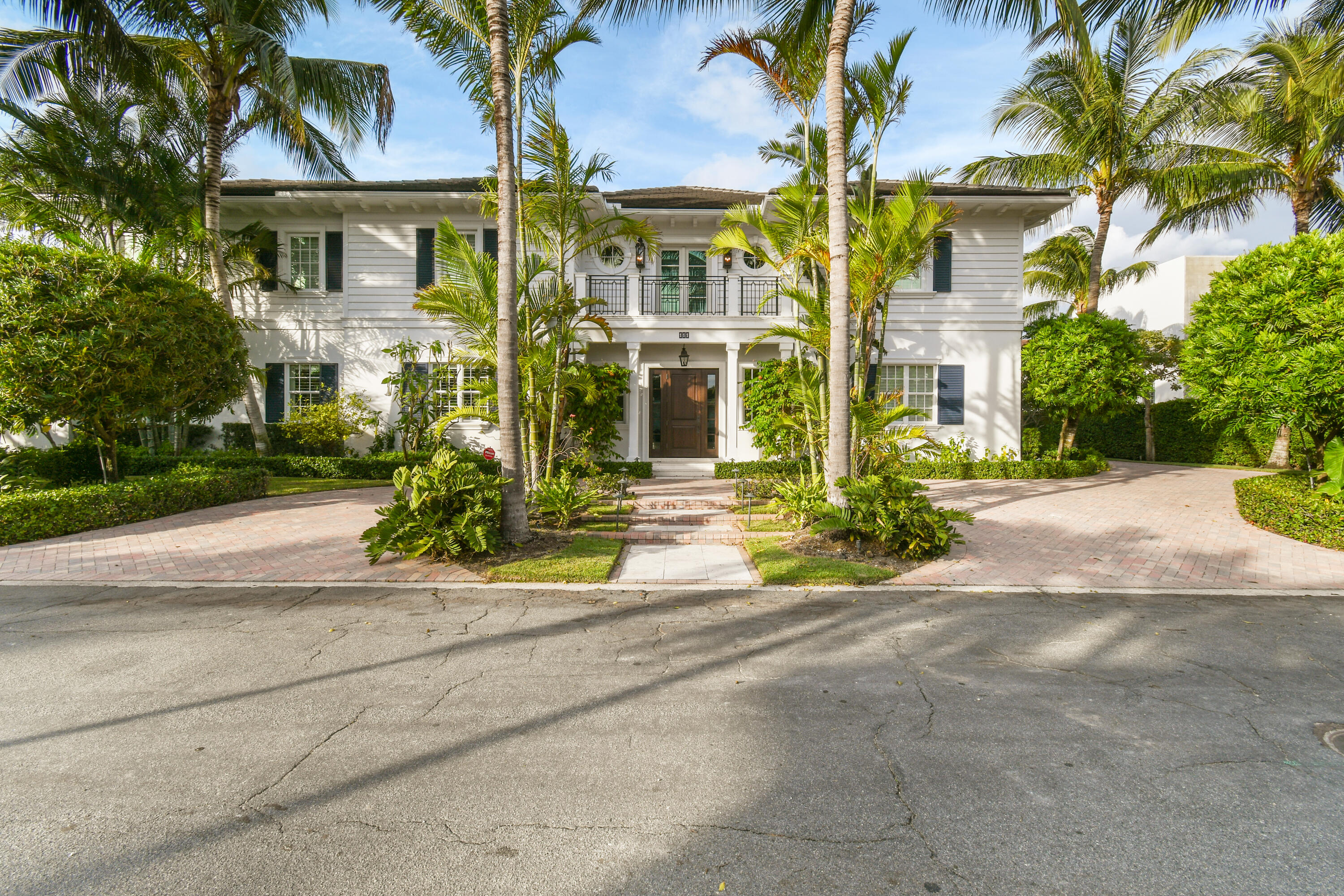 Photo 1 of 111 Russlyn Drive, West Palm Beach, Florida, $7,495,000, Web #: 10942587