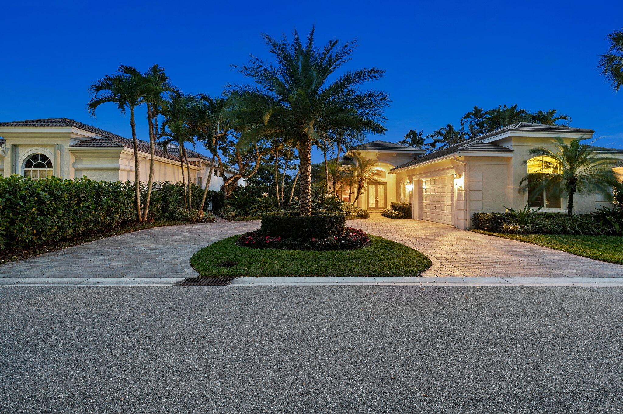 7814 Villa D Este Way, Delray Beach, Palm Beach County, Florida - 3 Bedrooms  
3.5 Bathrooms - 