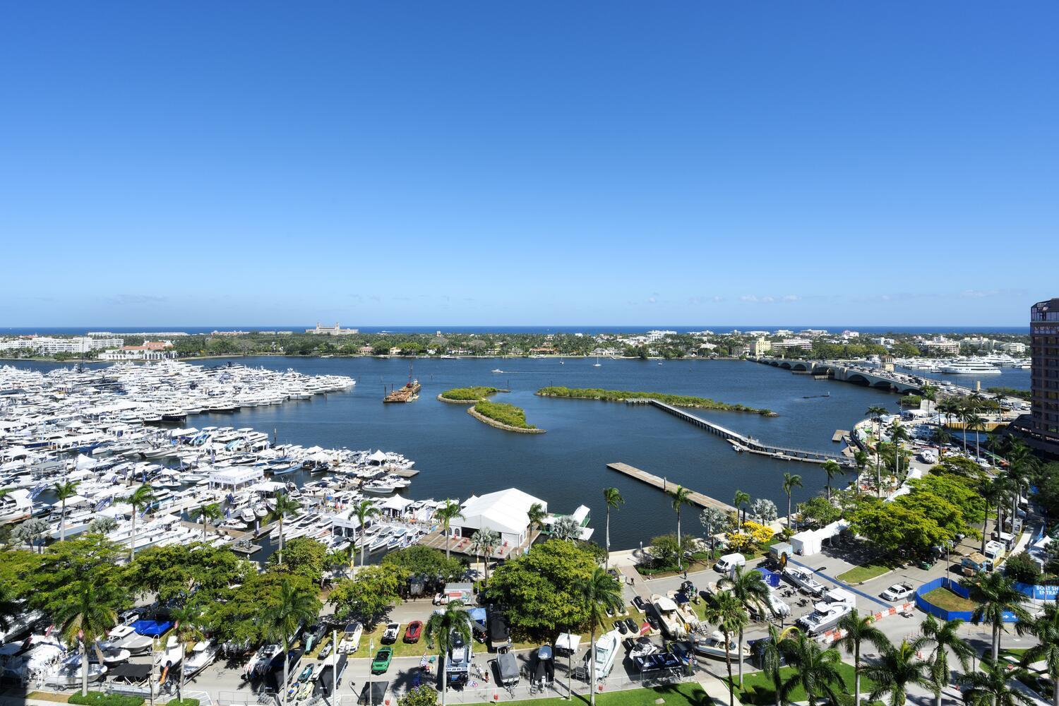 525 S Flagler Drive 17C, West Palm Beach, Palm Beach County, Florida - 2 Bedrooms  
2 Bathrooms - 