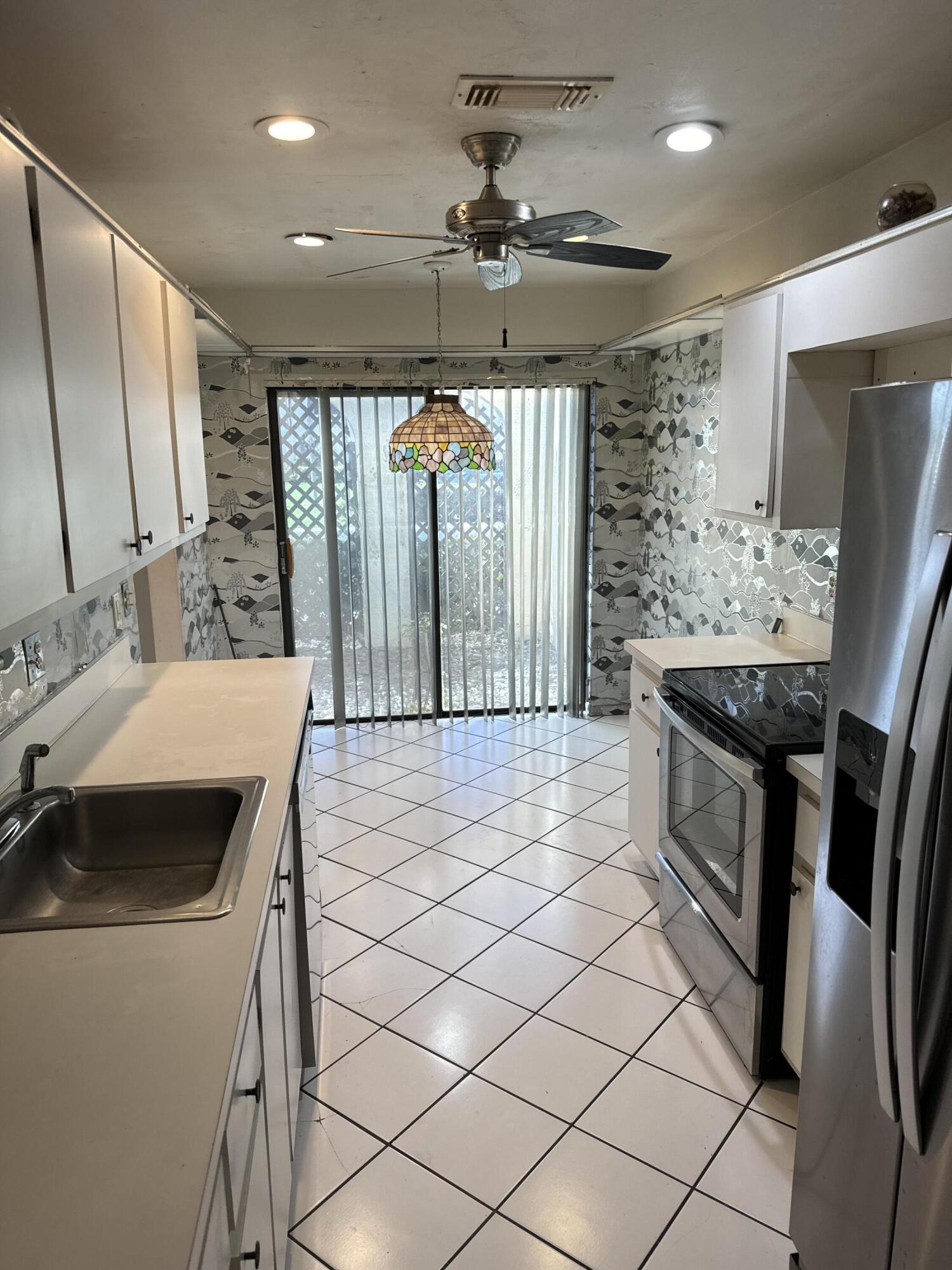Property for Sale at 21864 Arriba Real Real E, Boca Raton, Palm Beach County, Florida - Bedrooms: 2 
Bathrooms: 2.5  - $274,999
