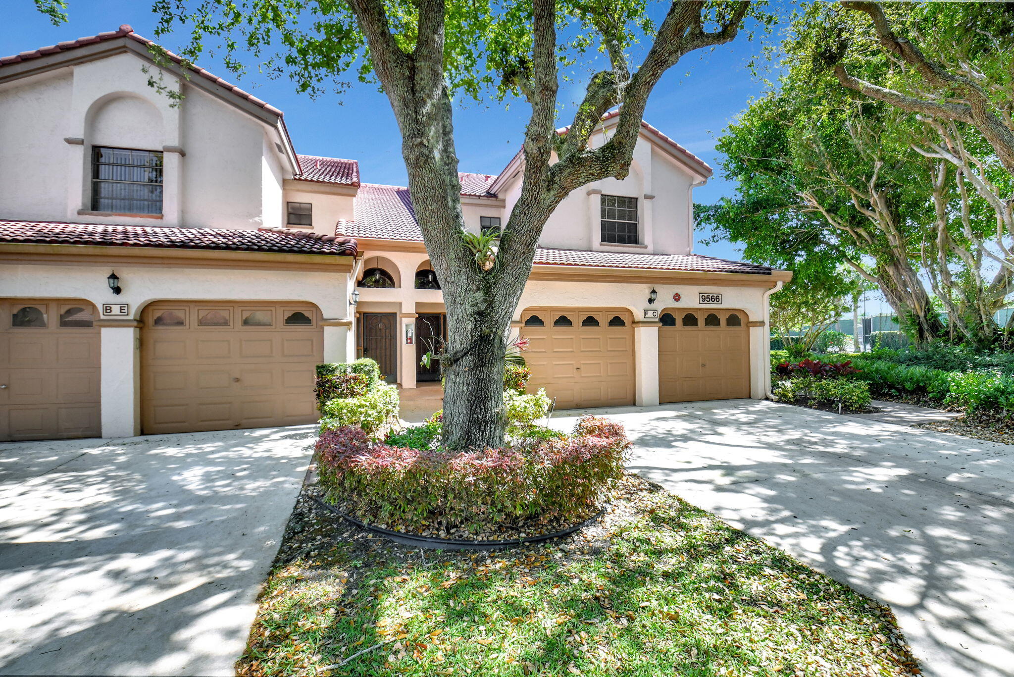 Property for Sale at 9566 Medici Lane E, Boynton Beach, Palm Beach County, Florida - Bedrooms: 3 
Bathrooms: 2  - $310,000