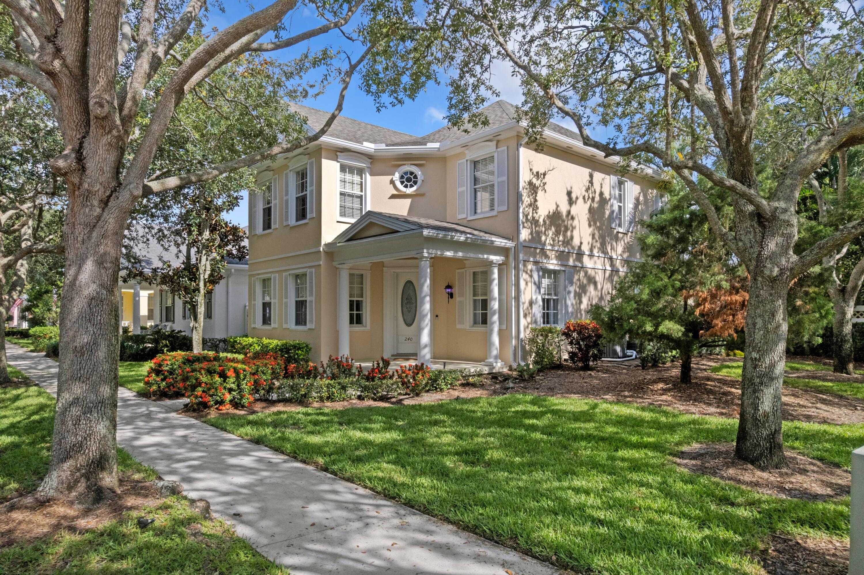 240 Honeysuckle Drive, Jupiter, Palm Beach County, Florida - 3 Bedrooms  
2.5 Bathrooms - 