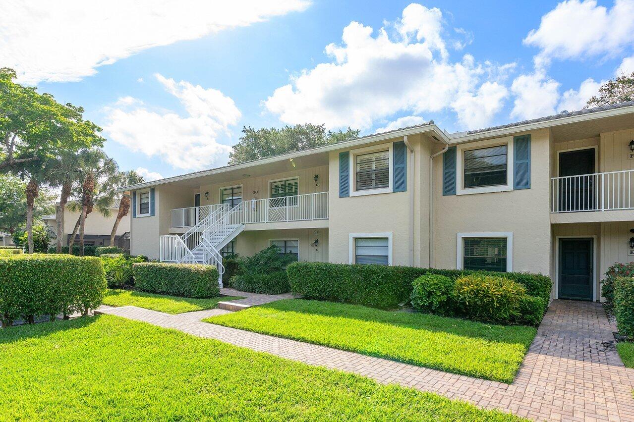 Property for Sale at 20 Westgate Lane 20D, Boynton Beach, Palm Beach County, Florida - Bedrooms: 2 
Bathrooms: 2  - $275,000