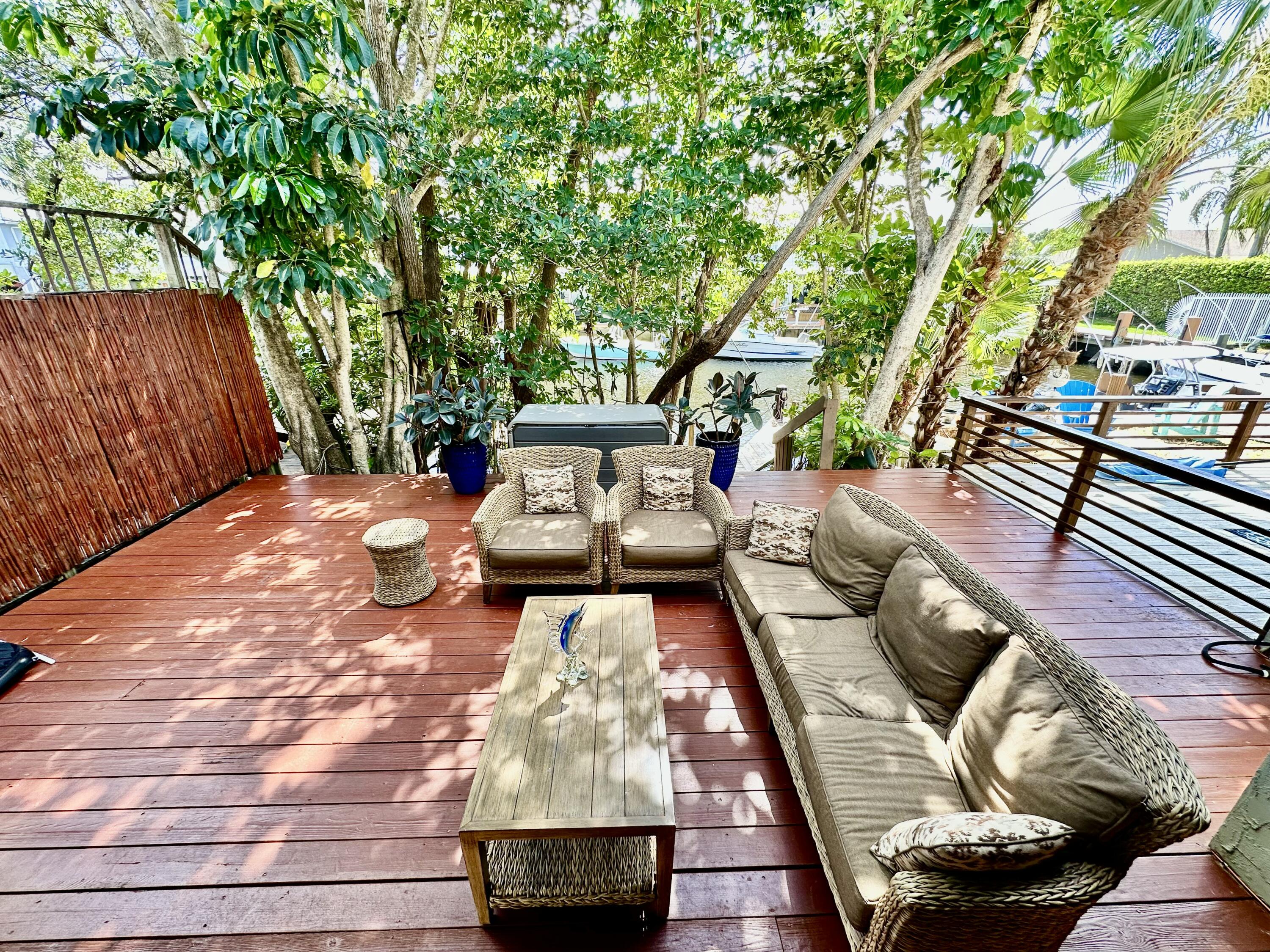 Property for Sale at 622 Mariners Way, Boynton Beach, Palm Beach County, Florida - Bedrooms: 2 
Bathrooms: 2.5  - $747,500