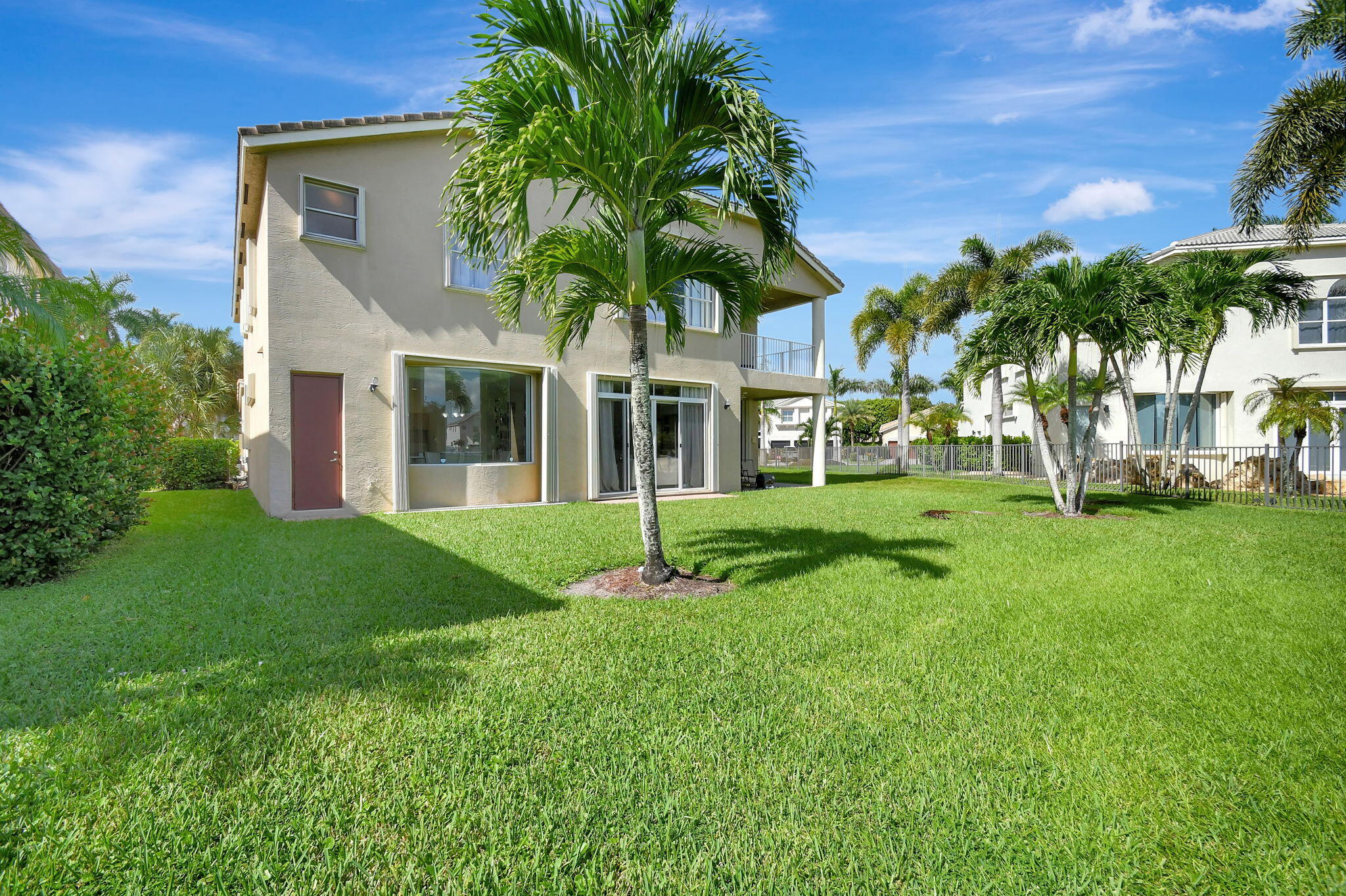 Property for Sale at 2754 Danforth Terrace, Wellington, Palm Beach County, Florida - Bedrooms: 6 
Bathrooms: 5.5  - $1,075,900
