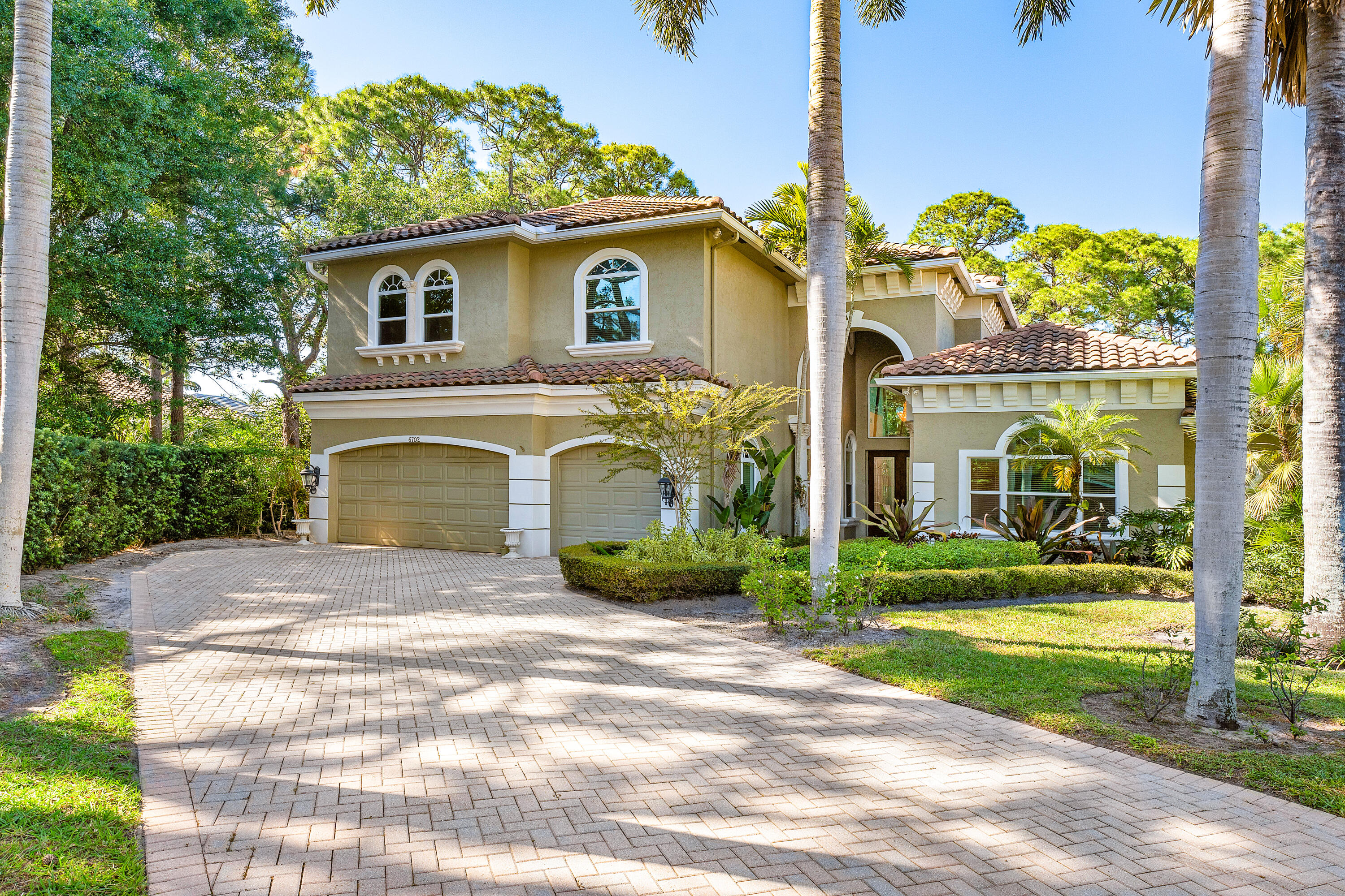 Property for Sale at 6702 Royal Orchid Circle, Delray Beach, Palm Beach County, Florida - Bedrooms: 5 
Bathrooms: 4.5  - $1,899,900