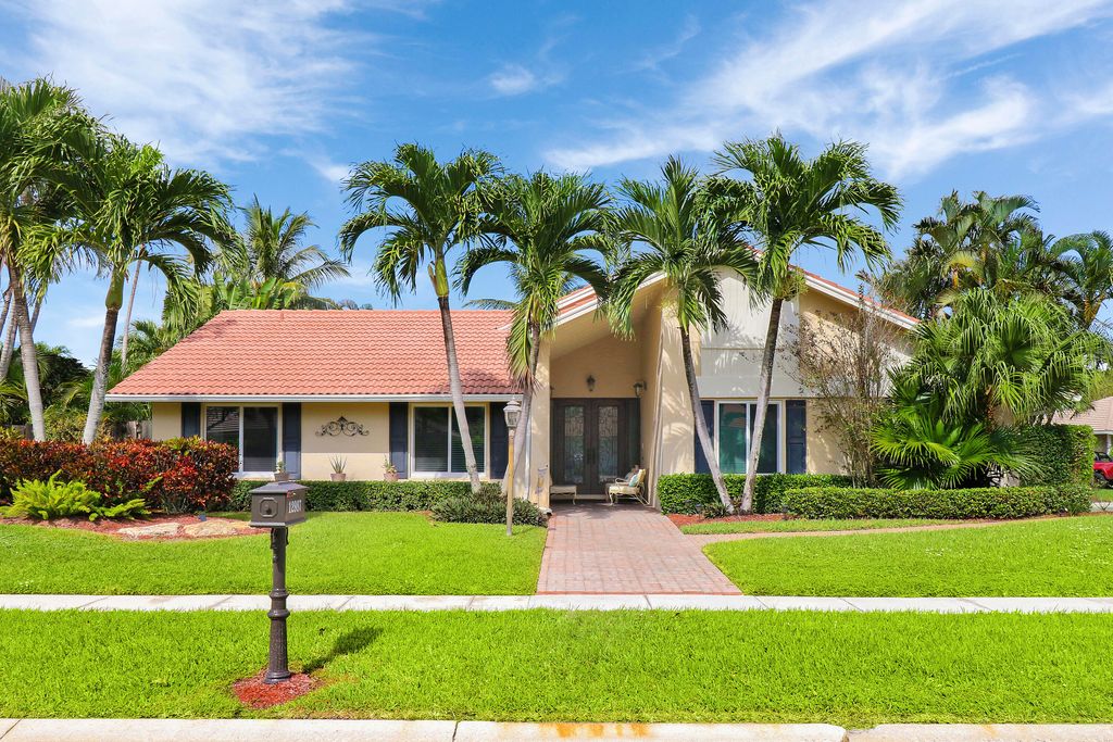 Photo of 12987 La Rochelle Circle, Palm Beach Gardens, FL 33410 (MLS # RX-10933463)