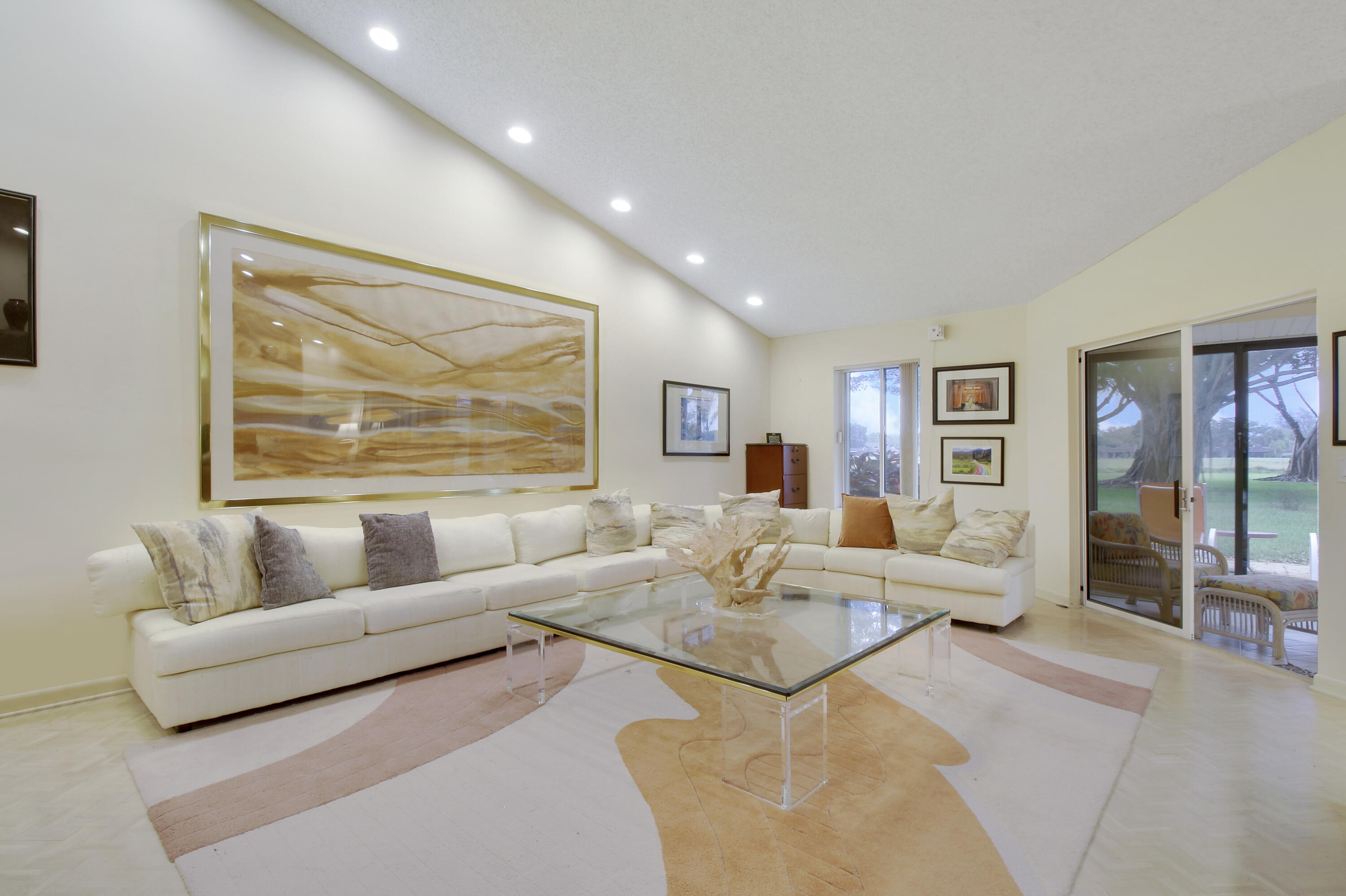 Property for Sale at 6907 Fountains Circle, Lake Worth, Palm Beach County, Florida - Bedrooms: 2 
Bathrooms: 2.5  - $299,900