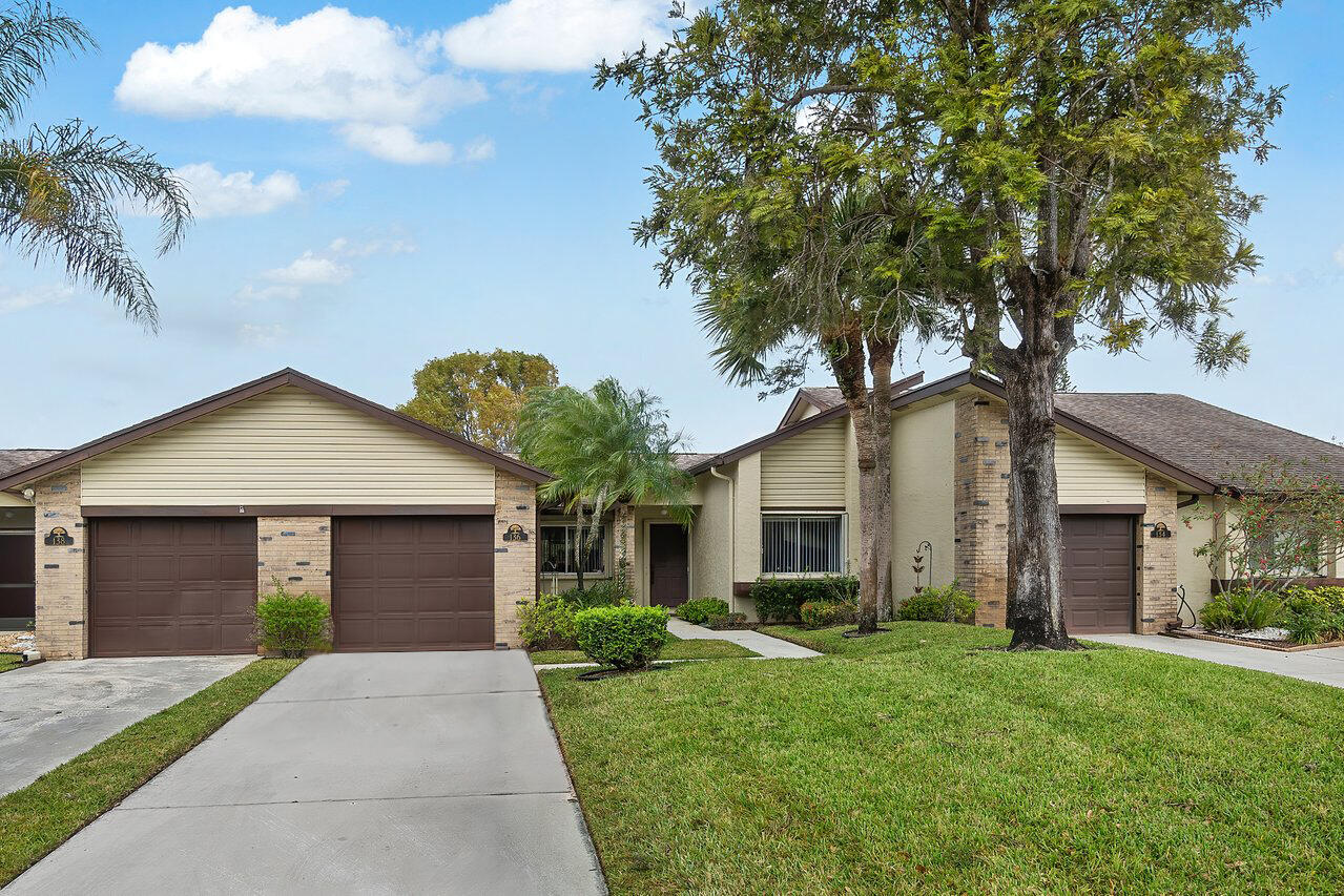 Property for Sale at 136 Village Walk Drive, Royal Palm Beach, Palm Beach County, Florida - Bedrooms: 2 
Bathrooms: 2  - $309,000