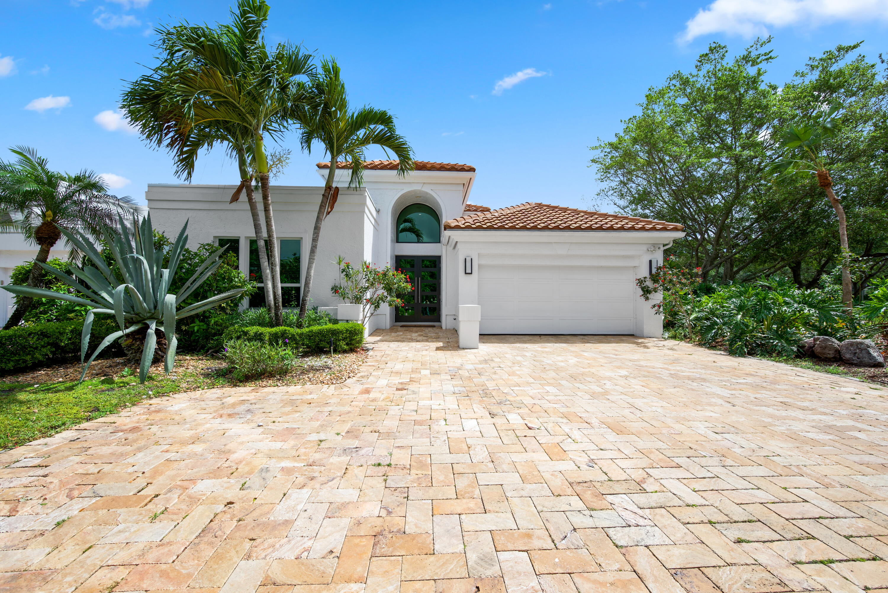5600 Regency Circle, Boca Raton, Palm Beach County, Florida - 3 Bedrooms  
3.5 Bathrooms - 