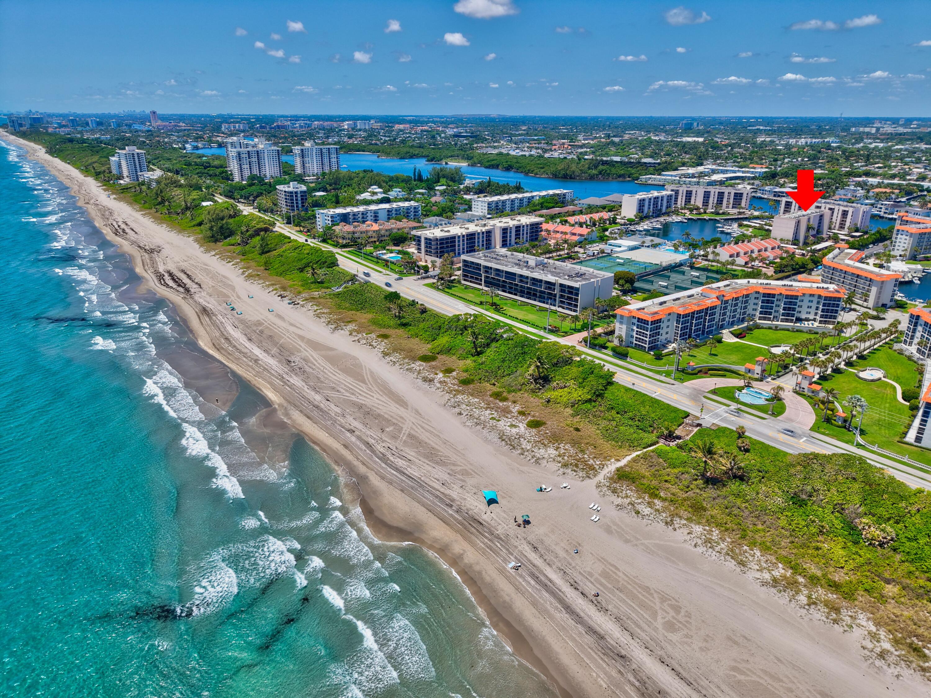 Property for Sale at 2707 N Ocean Boulevard 306-D, Boca Raton, Palm Beach County, Florida - Bedrooms: 2 
Bathrooms: 2  - $649,000