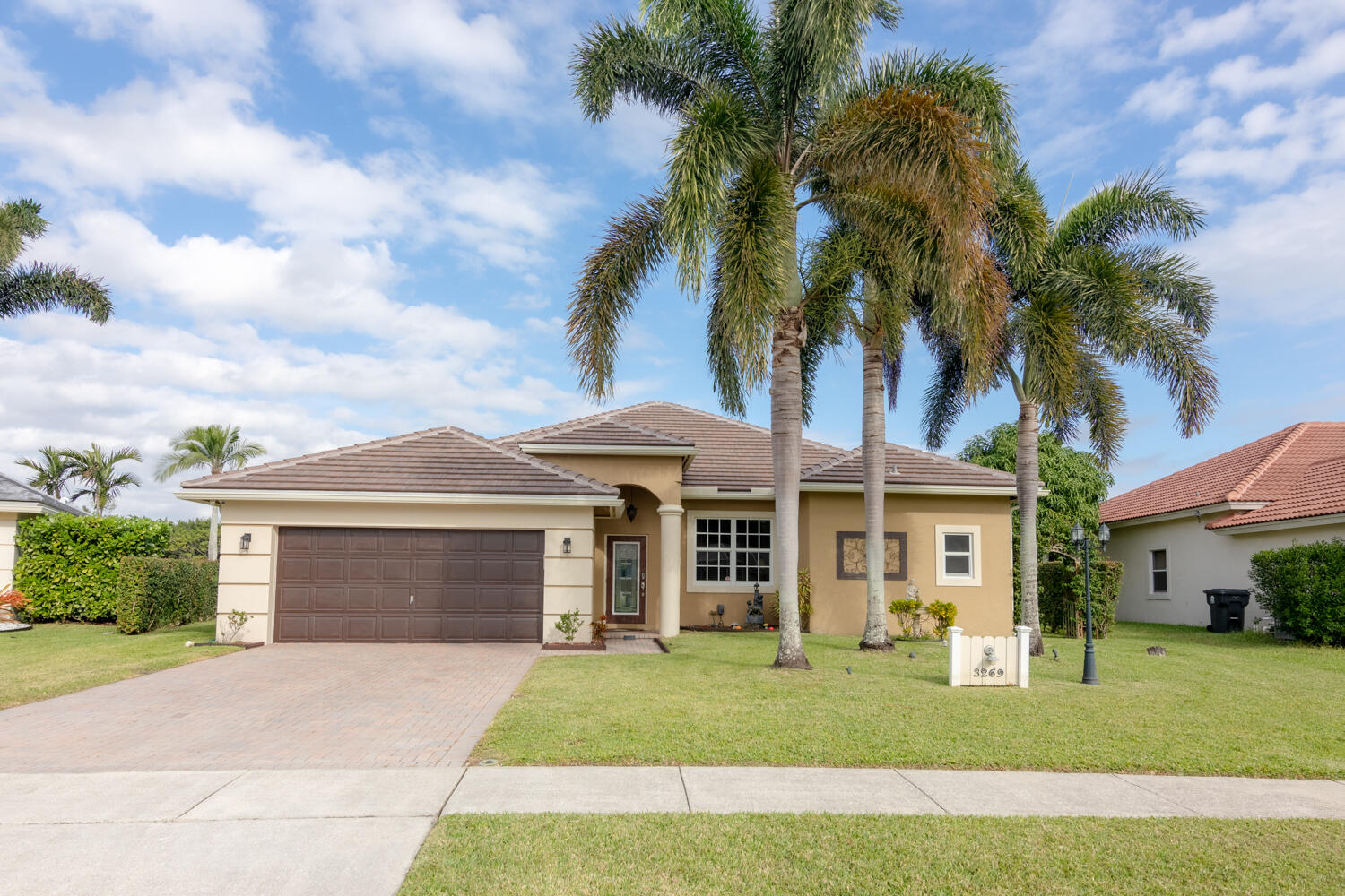 3269 Harness Circle, Lake Worth, Palm Beach County, Florida - 3 Bedrooms  
2 Bathrooms - 