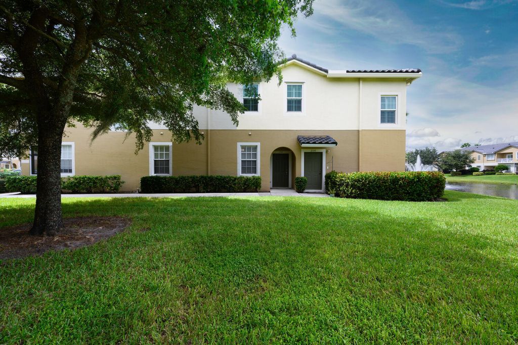 Photo of 1561 SE Hampshire Way #104, Stuart, FL 34994 (MLS # RX-11125007)