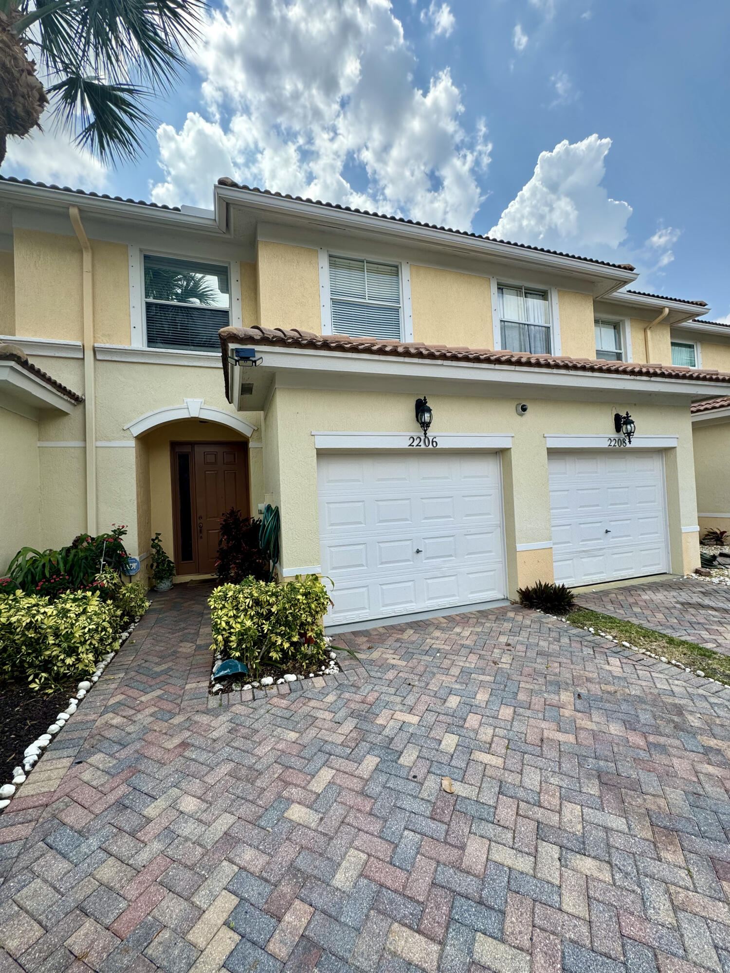 2206 Seminole Palms Drive, Greenacres, Palm Beach County, Florida - 3 Bedrooms  
2.5 Bathrooms - 