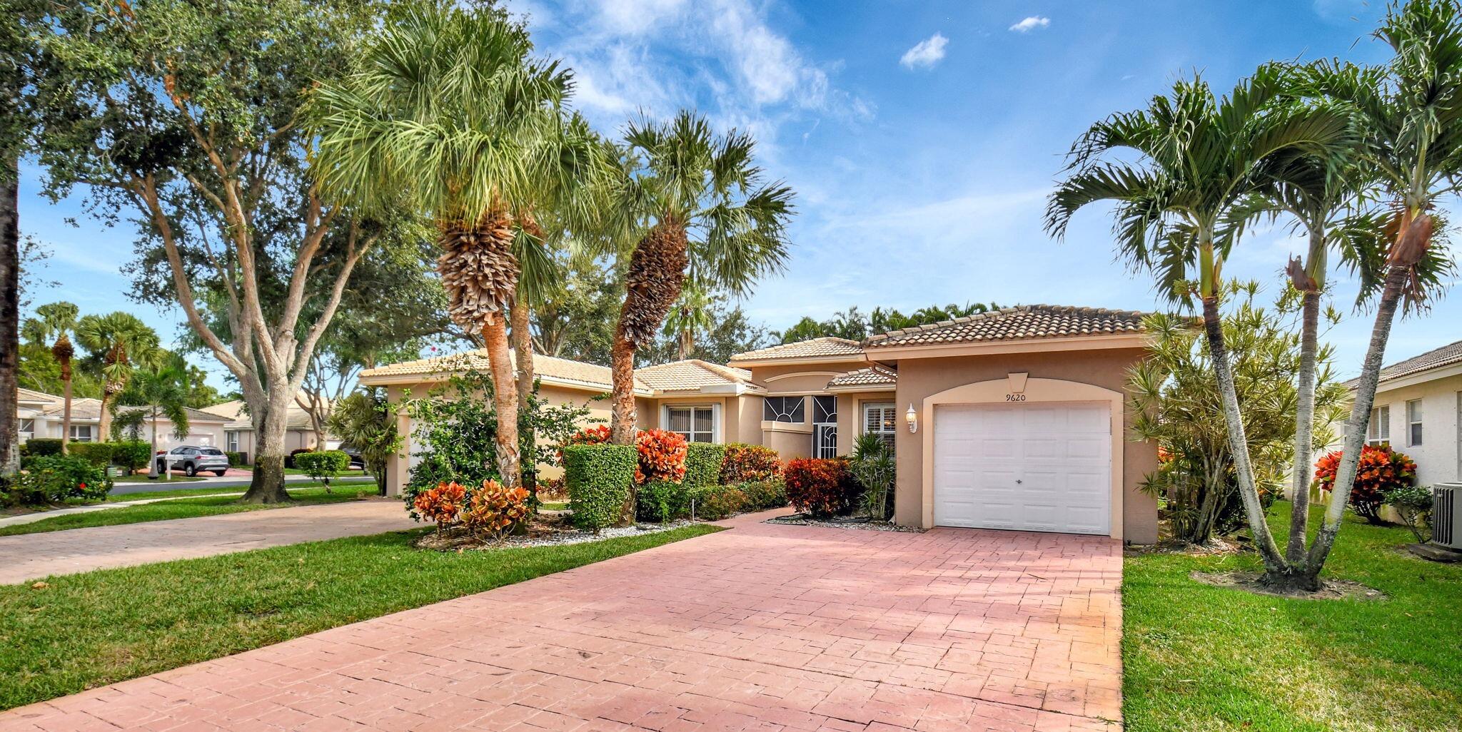 Property for Sale at 9620 Crescent View Drive, Boynton Beach, Palm Beach County, Florida - Bedrooms: 3 
Bathrooms: 2  - $325,000