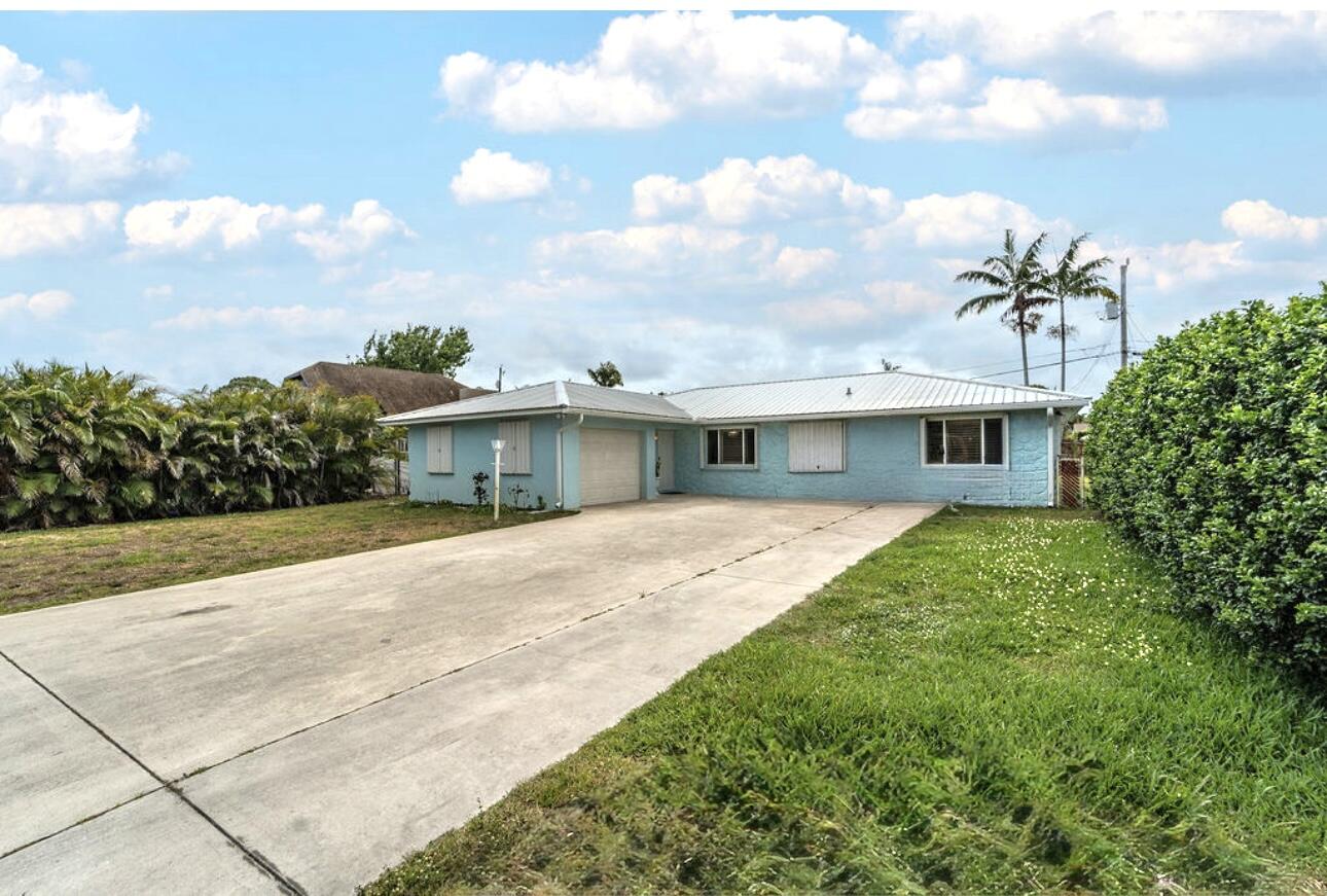 Property for Sale at 6607 Eastview Drive, Lake Worth, Palm Beach County, Florida - Bedrooms: 3 
Bathrooms: 2  - $580,000