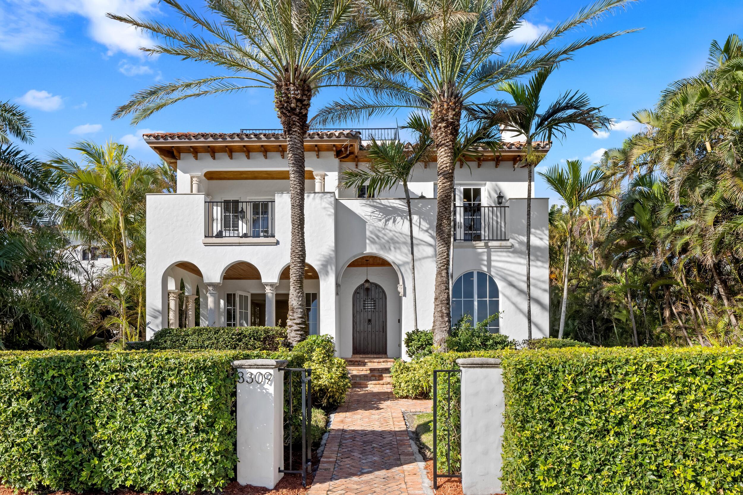 3309 S Flagler Drive, West Palm Beach, Palm Beach County, Florida - 5 Bedrooms  
5.5 Bathrooms - 