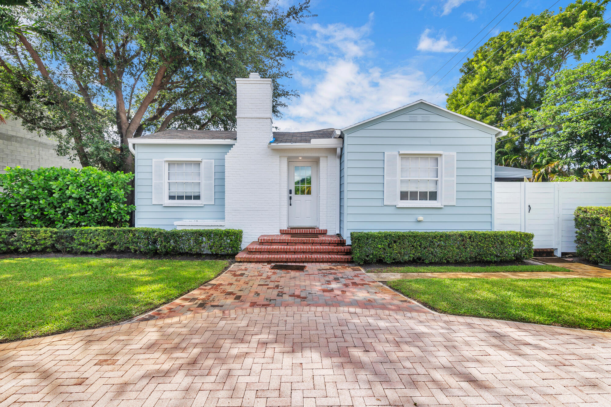 380 Potter Road, West Palm Beach, Palm Beach County, Florida - 3 Bedrooms  
3 Bathrooms - 