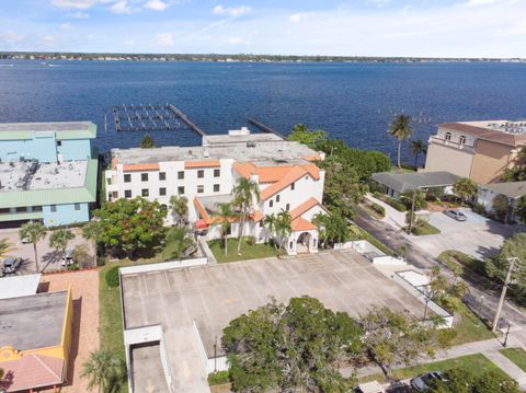 Photo of 221 SE Osceola Street, Stuart, FL 34994 (MLS # RX-11124971)