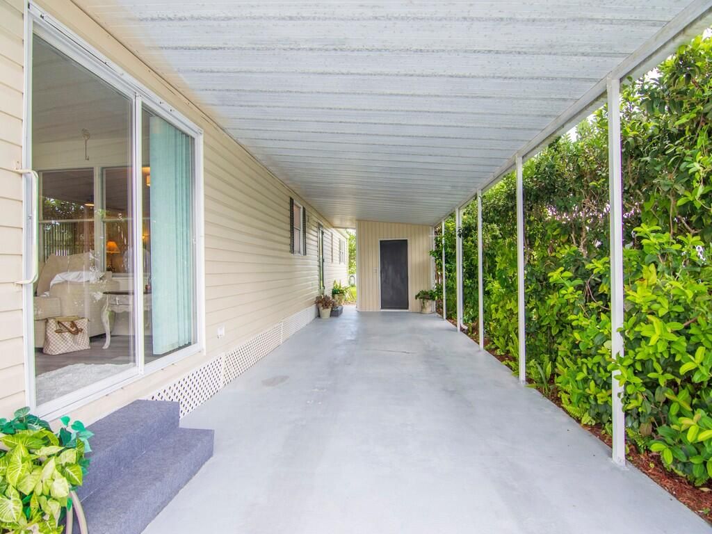 Photo of 125 La Vaughn Circle, Jensen Beach, FL 34957 (MLS # RX-11105553)