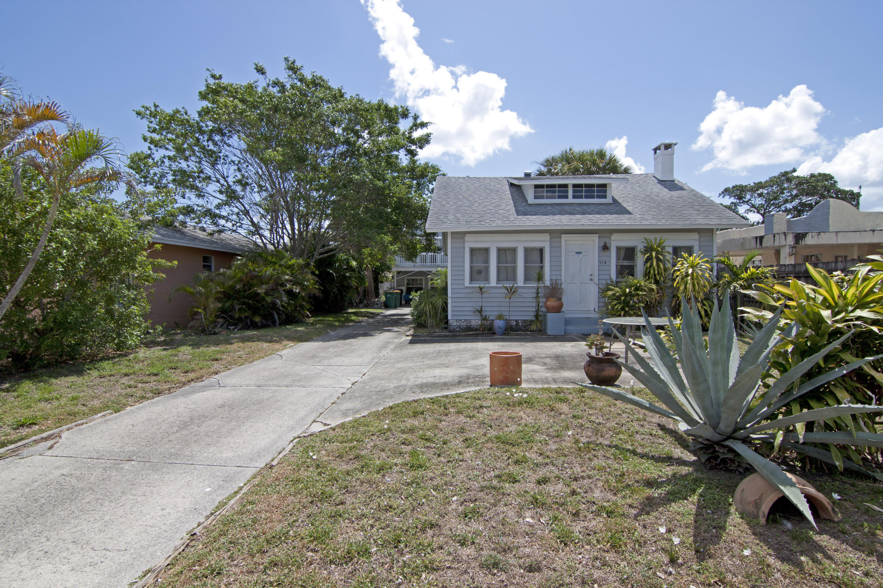 Photo 1 of 918 S M Street, Lake Worth, Florida, $179,000, Web #: 10262164