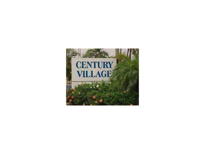 Property for Sale at 99 Easthampton, West Palm Beach, Palm Beach County, Florida - Bedrooms: 1 
Bathrooms: 1.5  - $120,000