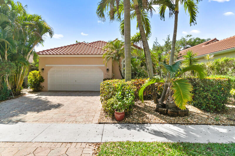 Property for Sale at 5190 Brookview Drive, Boynton Beach, Palm Beach County, Florida - Bedrooms: 3 
Bathrooms: 2  - $405,000